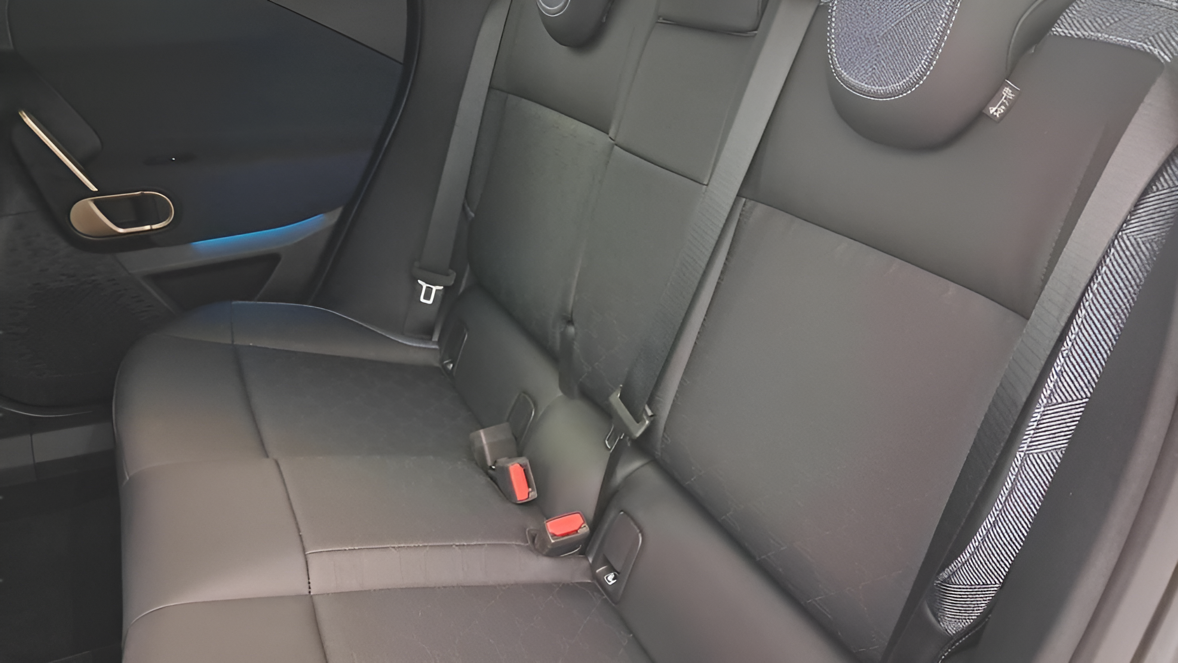 fotoG 9 del Mini MINI Aceman SE 218cv Elétrico de 2024 em Oeiras