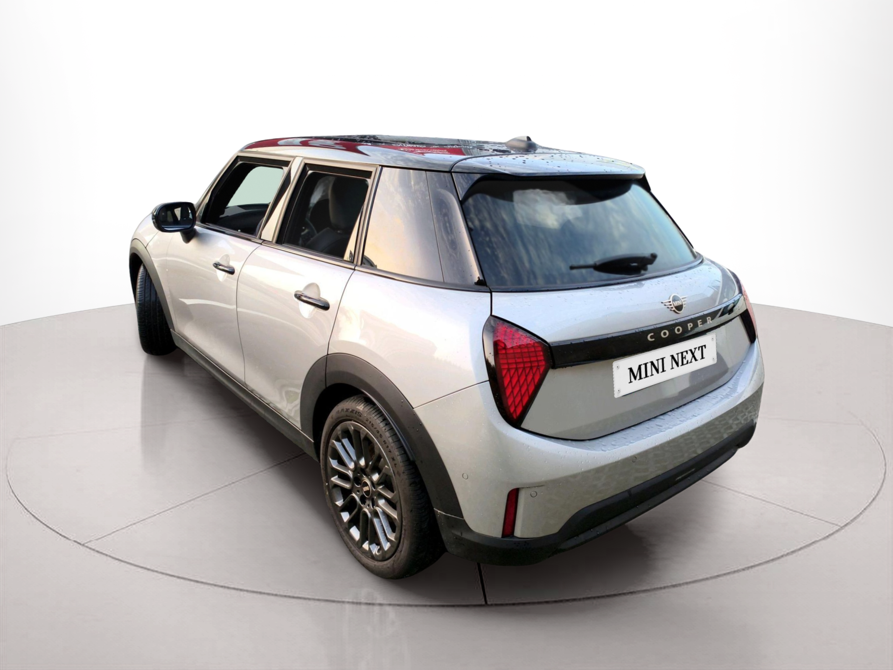 fotoG 5 del MINI MINI 5 Portas Cooper C 115 kW (156 CV) 156cv Gasolina de 2025 em Oeiras