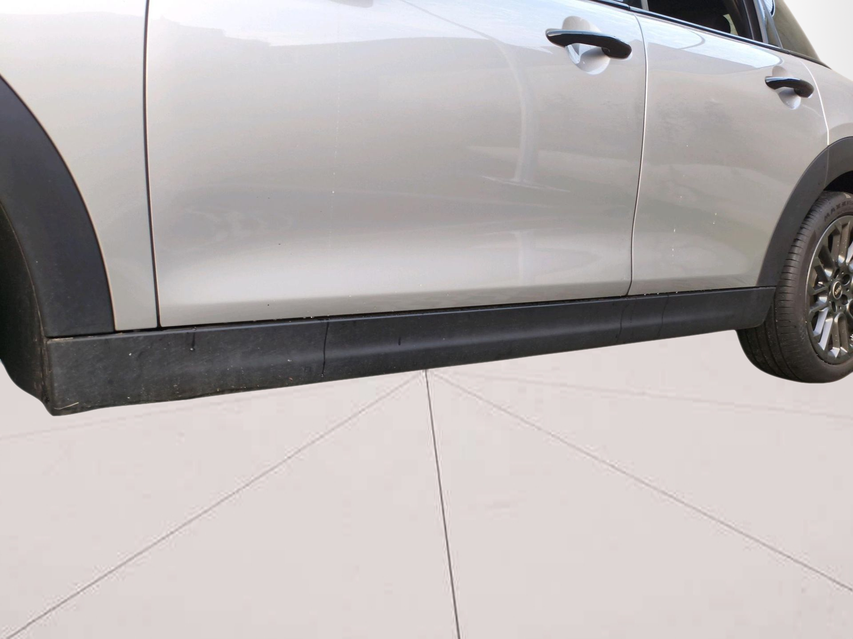 fotoG 16 del MINI MINI 5 Portas Cooper C 115 kW (156 CV) 156cv Gasolina de 2025 em Oeiras