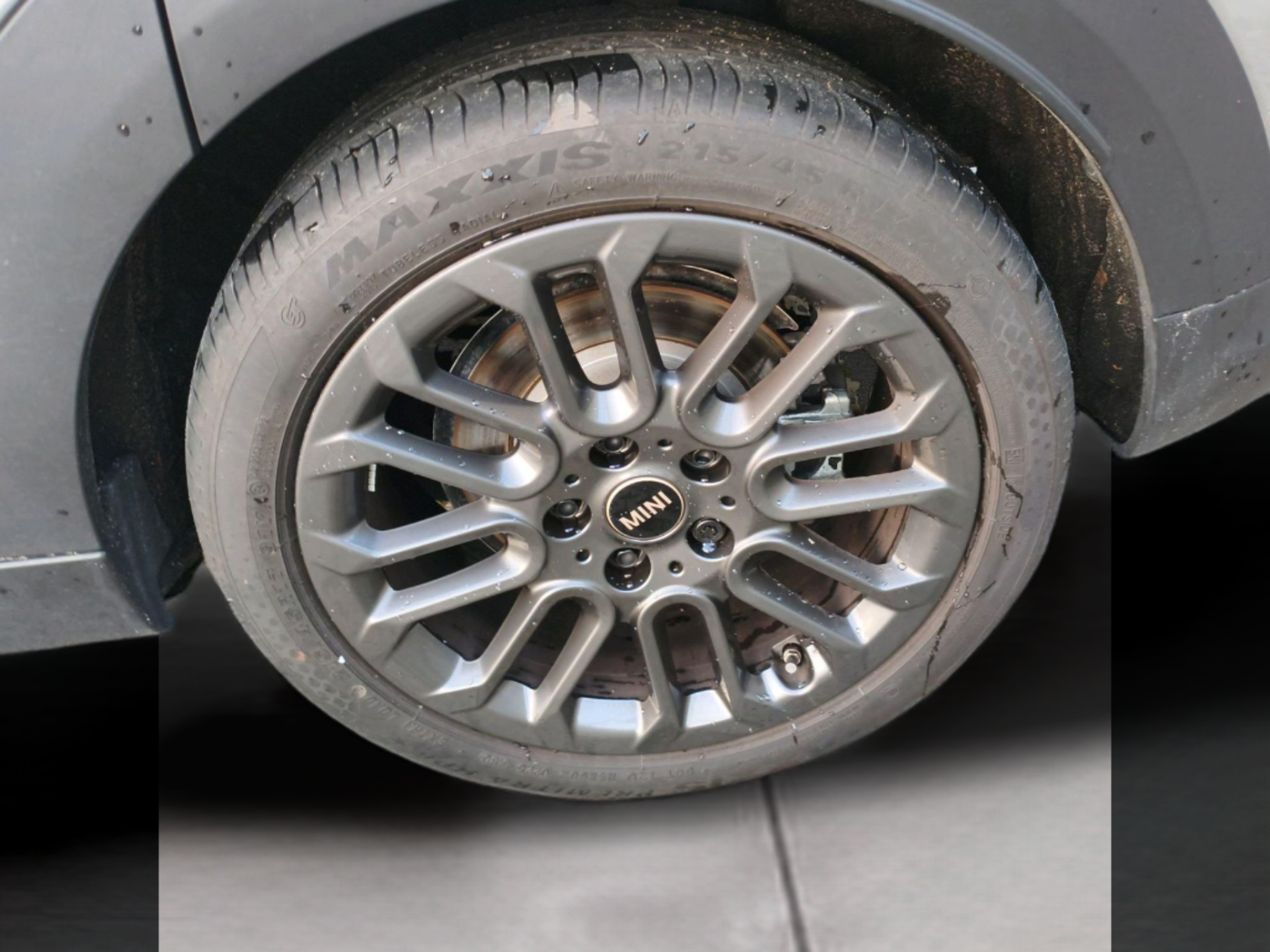 fotoG 13 del MINI MINI 5 Portas Cooper C 115 kW (156 CV) 156cv Gasolina de 2025 em Oeiras