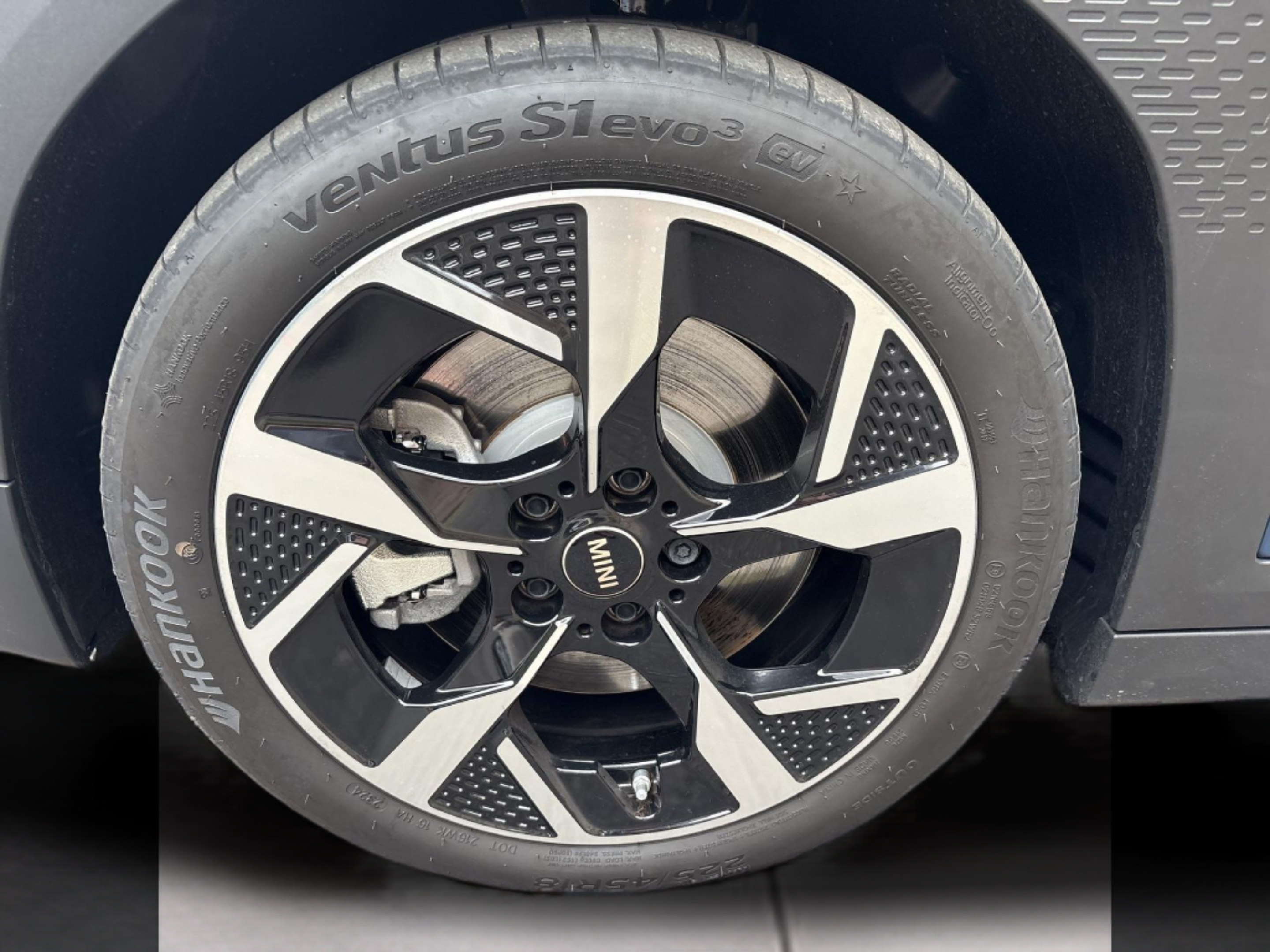 fotoG 14 del Mini MINI Aceman SE 218cv Elétrico de 2025 em Oeiras