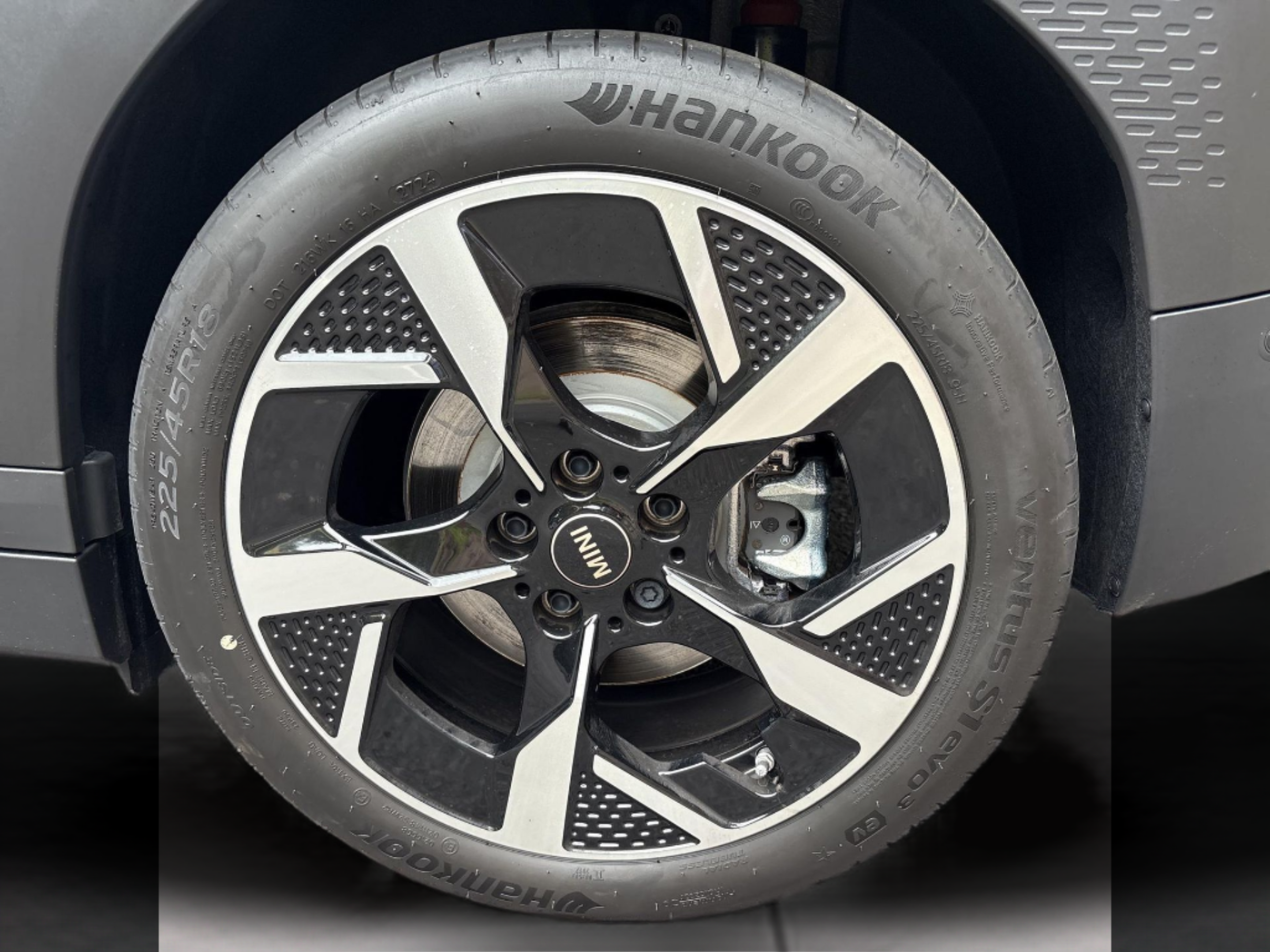 fotoG 13 del Mini MINI Aceman SE 218cv Elétrico de 2025 em Oeiras