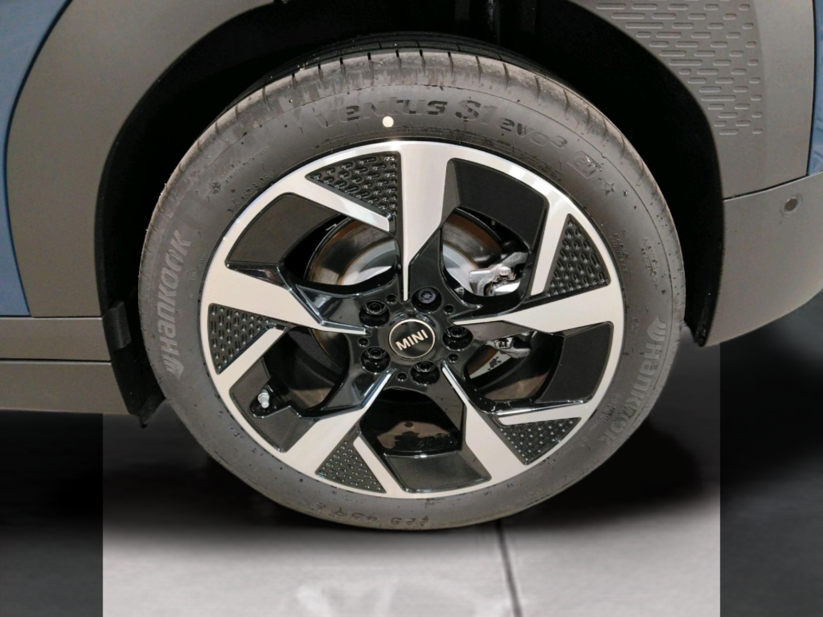 fotoG 14 del MINI MINI Aceman E 135 kW (184 CV) 184cv Elétrico de 2025 em Oeiras