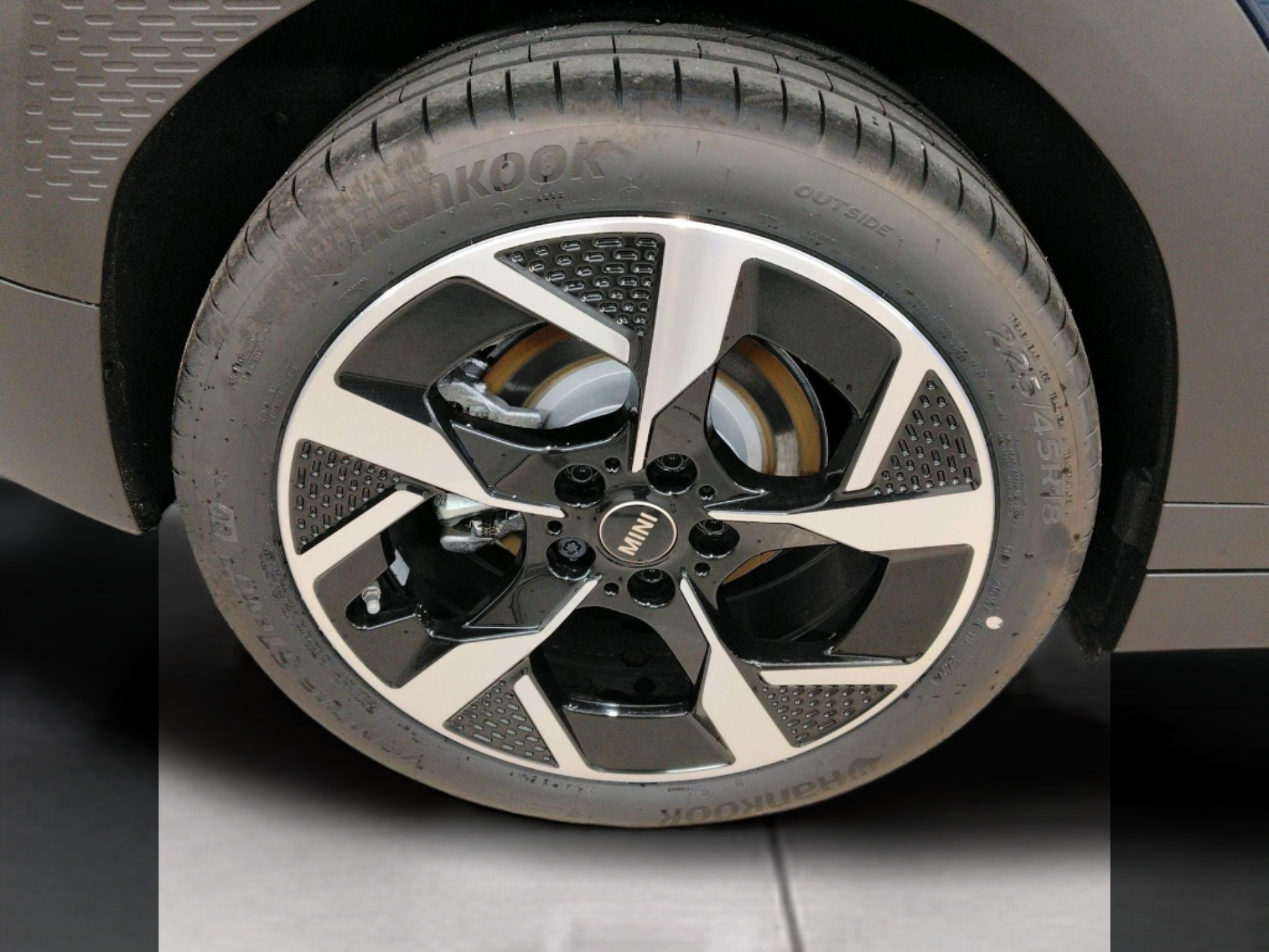 fotoG 13 del MINI MINI Aceman E 135 kW (184 CV) 184cv Elétrico de 2025 em Oeiras