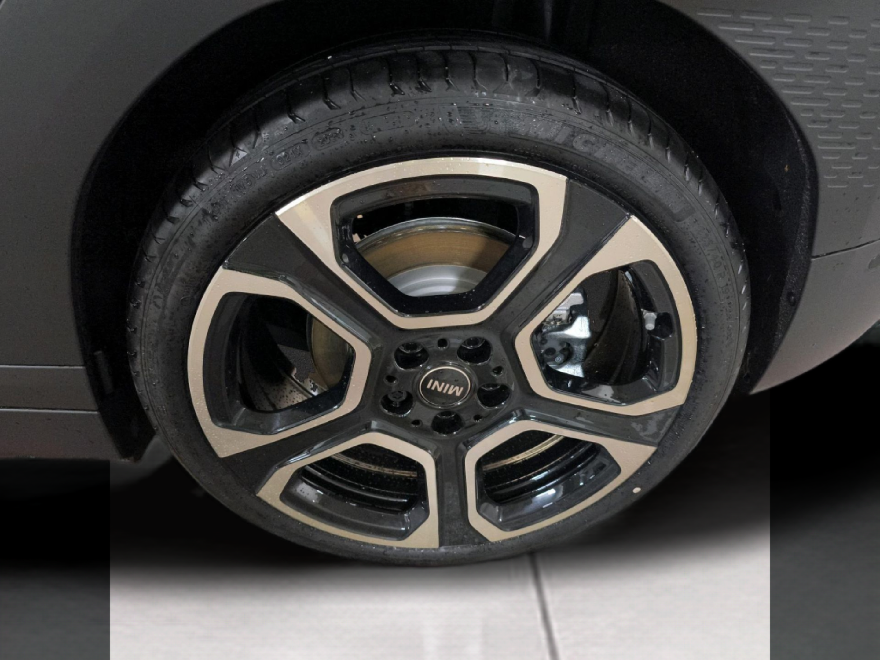 fotoG 13 del mini MINI Aceman SE 160 kW (218 CV) 218cv Elétrico de 2025 em Oeiras