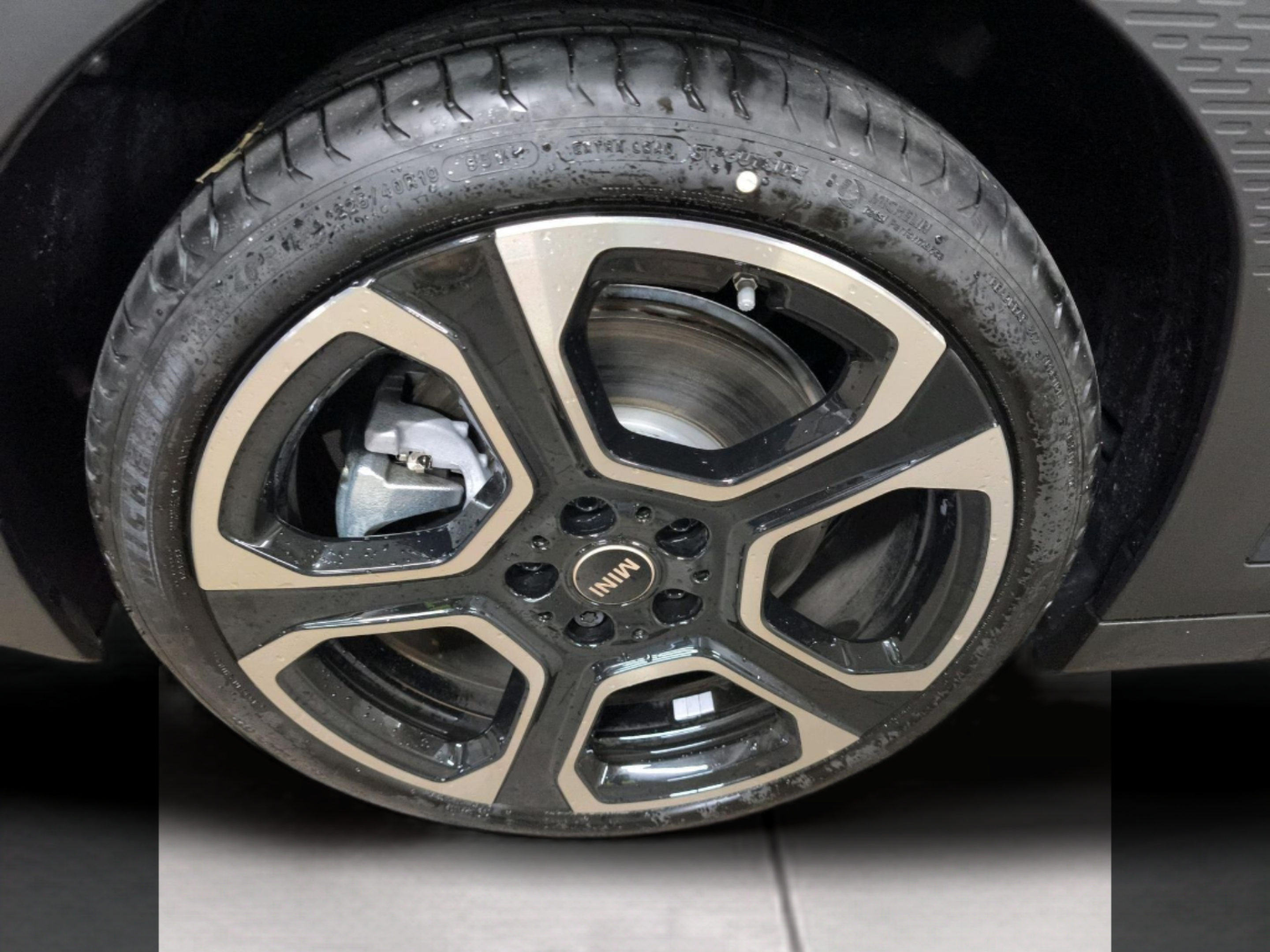 fotoG 14 del mini MINI Aceman SE 160 kW (218 CV) 218cv Elétrico de 2025 em Oeiras