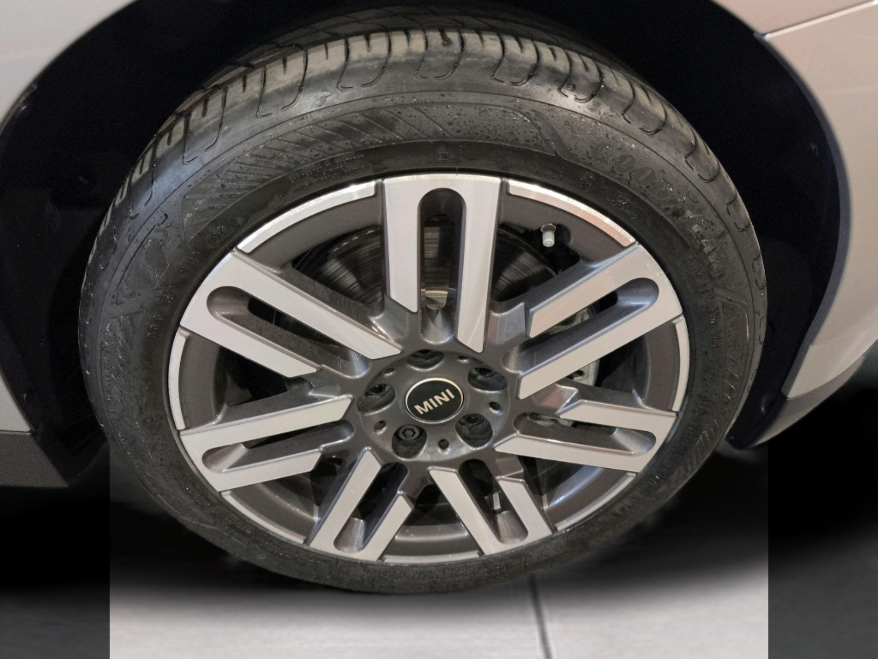 fotoG 11 del MINI MINI 3 Portas Cooper S E 160 kW (218 CV) 218cv Elétrico de 2025 em Oeiras