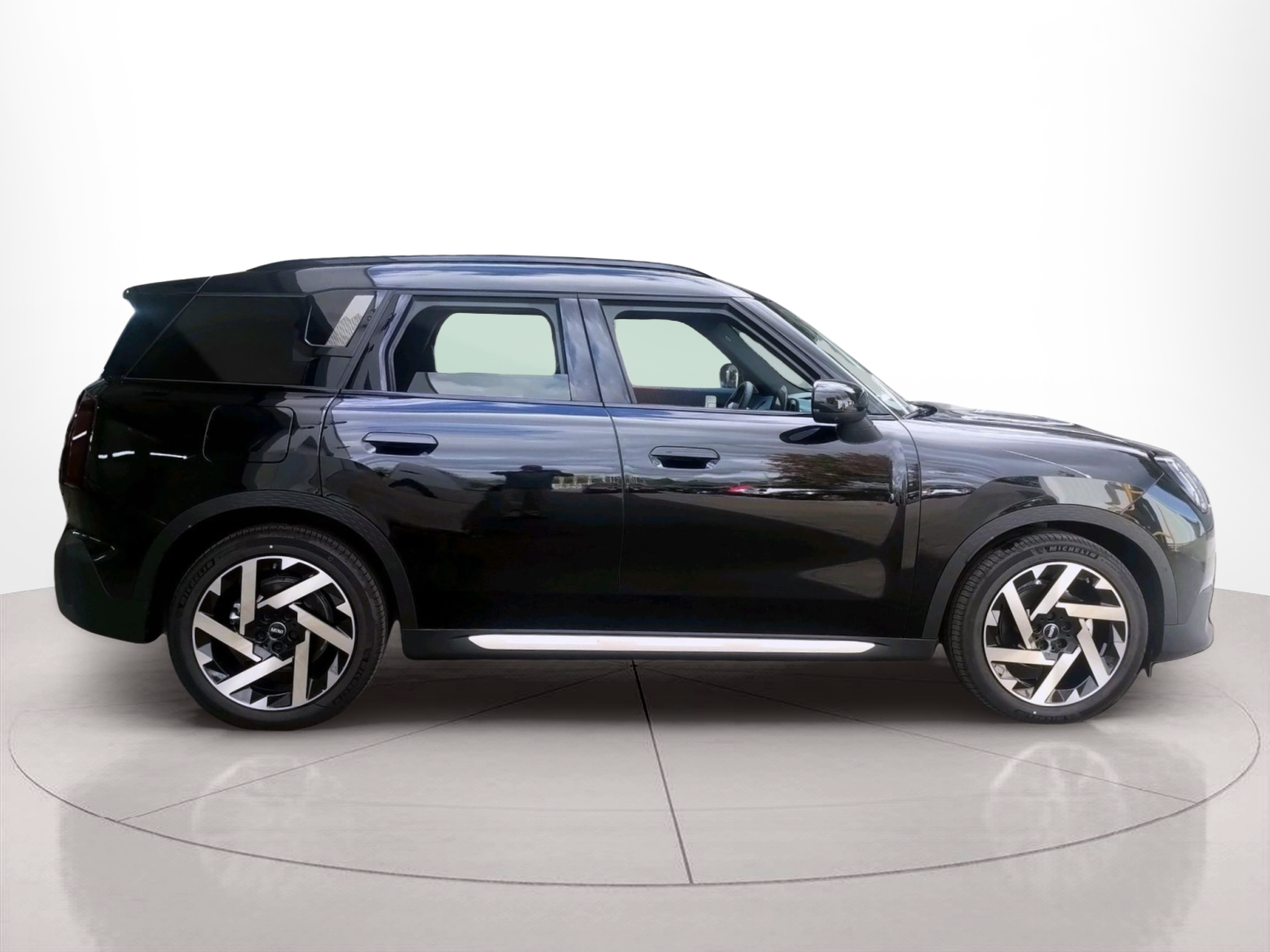 Fotos de MINI Countryman E 150 kW (204 CV)