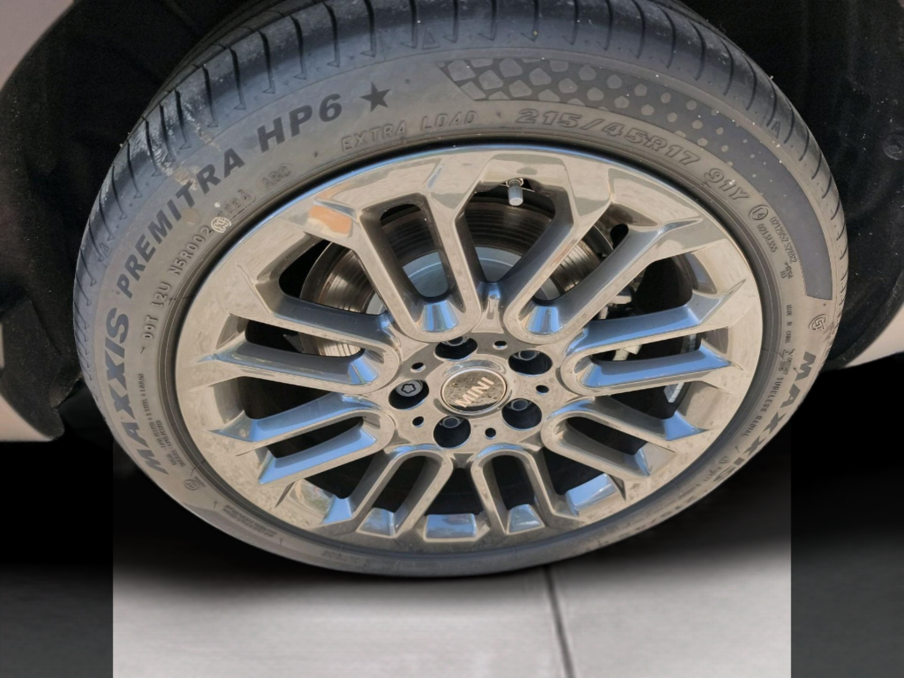 fotoG 13 del MINI MINI 5 Portas Cooper 115 kW (156 CV) 156cv Gasolina de 2025 em Oeiras