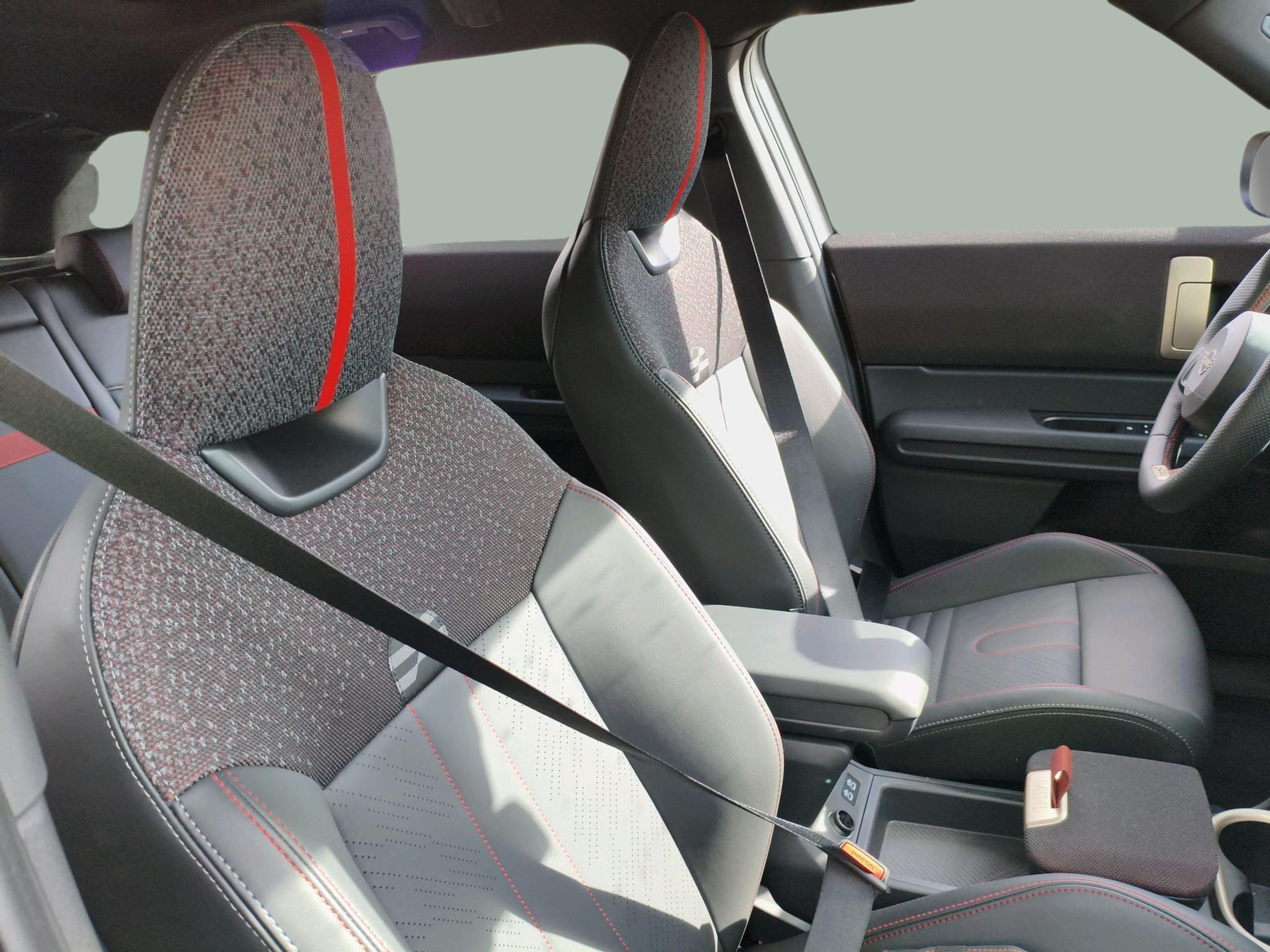 fotoG 8 del MINI MINI Countryman E 150 kW (204 CV) 204cv Elétrico de 2025 em Oeiras