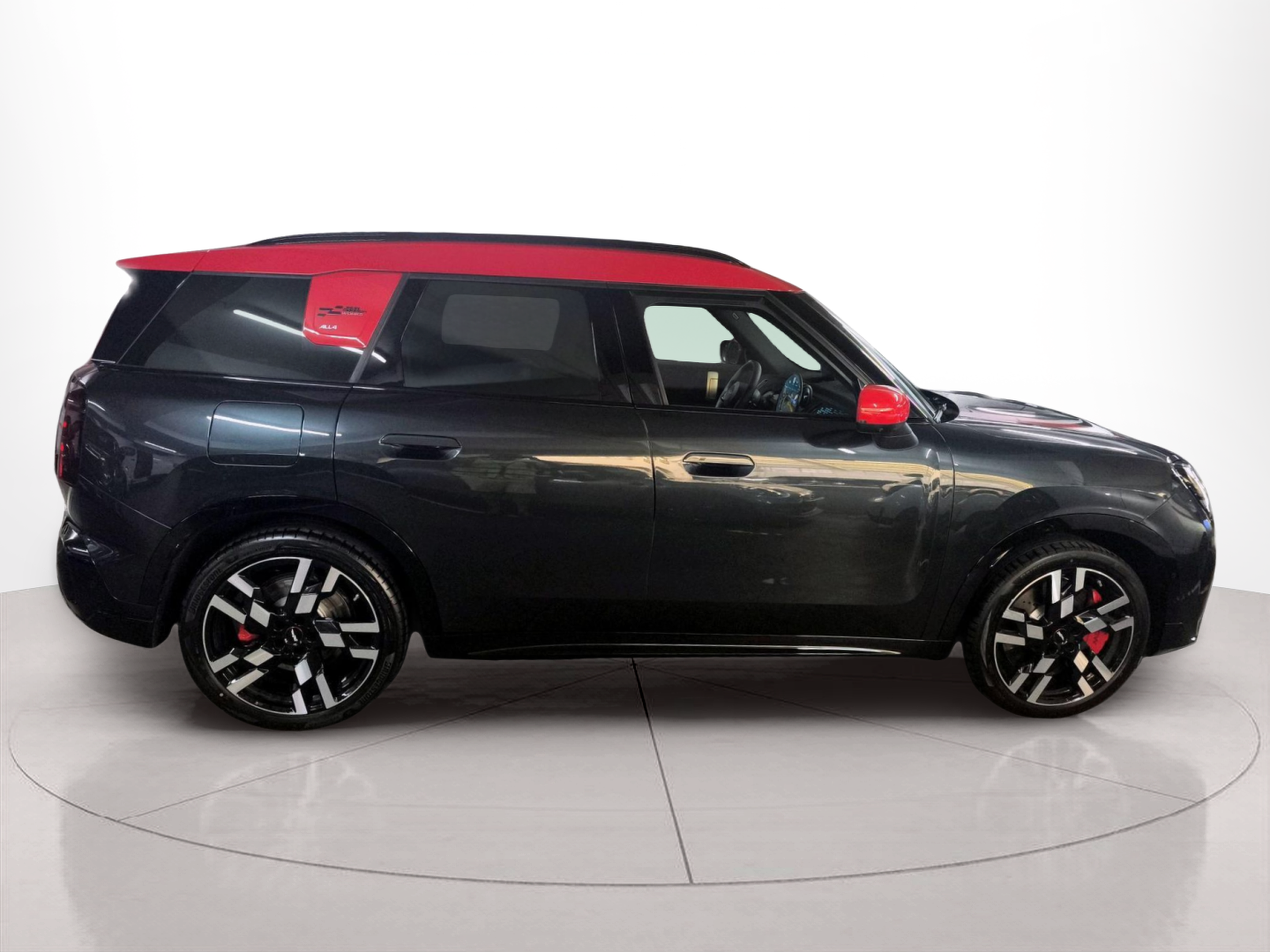 Fotos de MINI Countryman John Cooper Works ALL4 221 kW (300 CV)