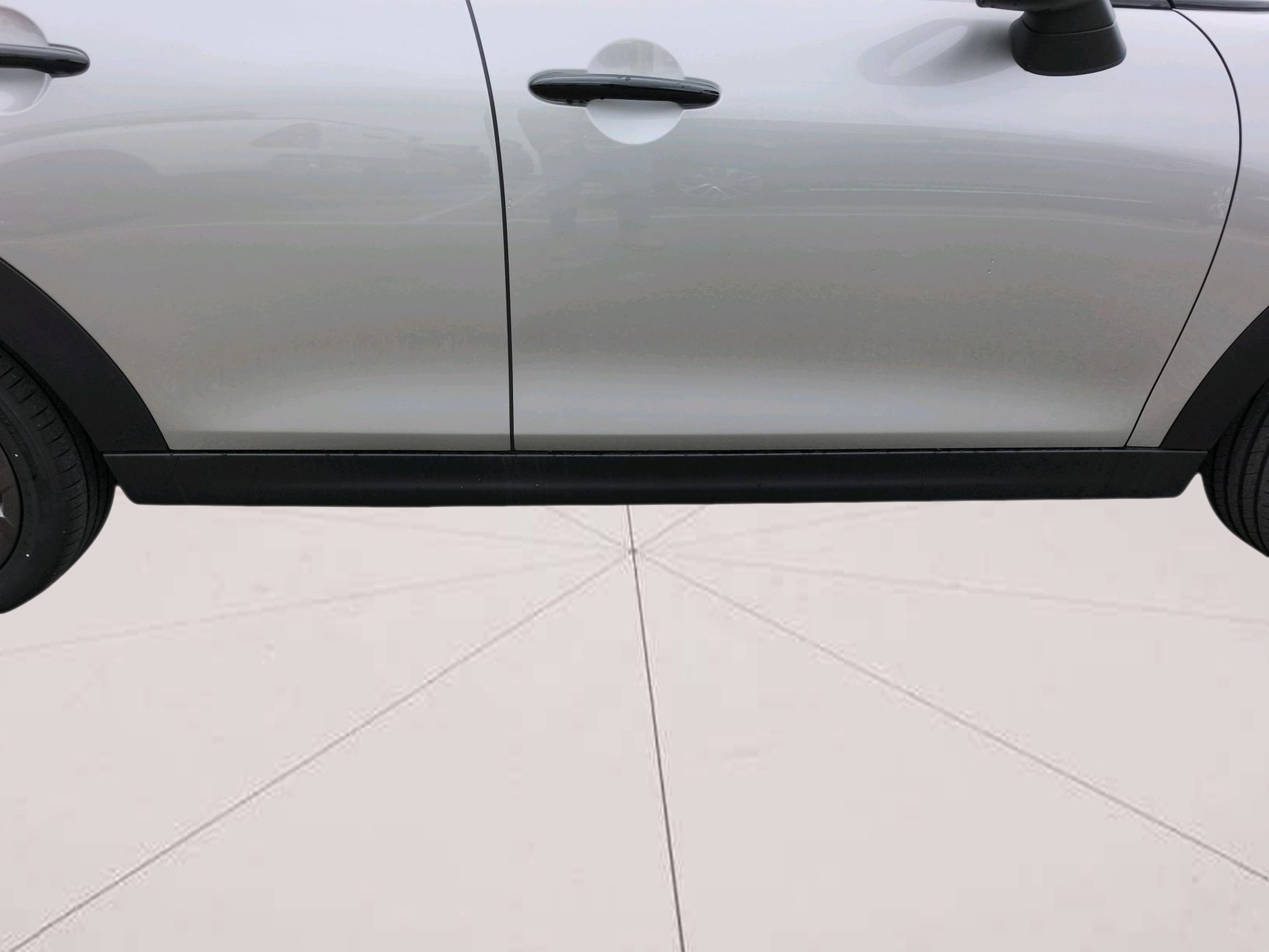 fotoG 16 del MINI MINI 5 Portas Cooper 115 kW (156 CV) 156cv Gasolina de 2025 em Oeiras