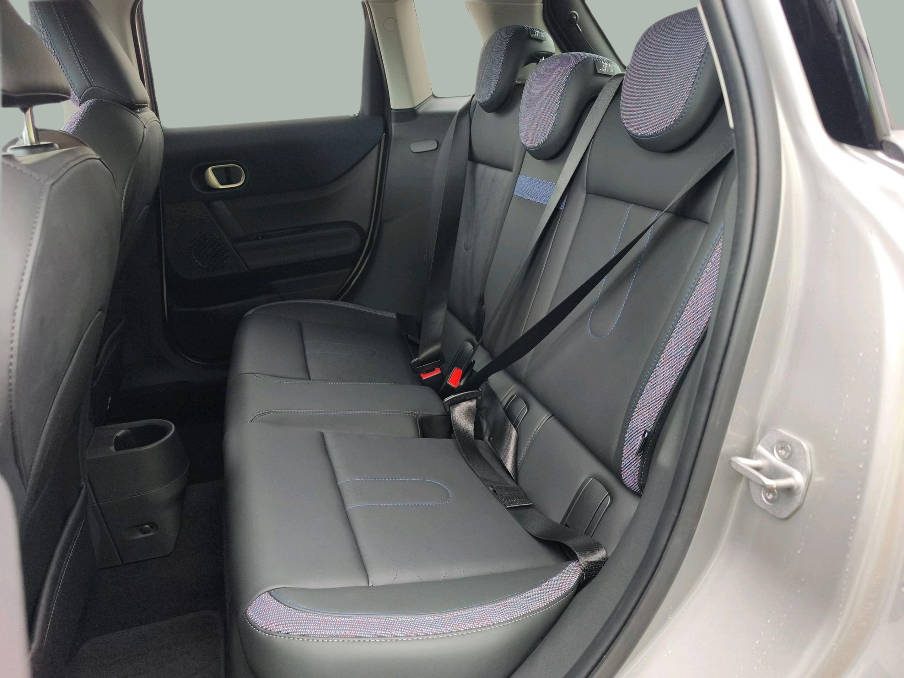 fotoG 9 del MINI MINI 5 Portas Cooper 115 kW (156 CV) 156cv Gasolina de 2025 em Oeiras