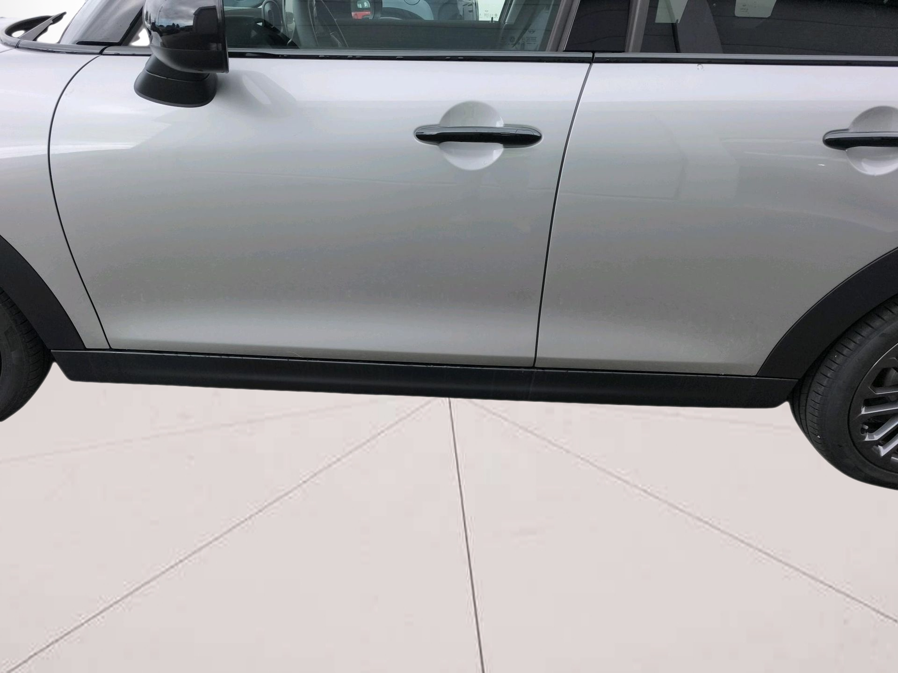 fotoG 17 del MINI MINI 5 Portas Cooper 115 kW (156 CV) 156cv Gasolina de 2025 em Oeiras