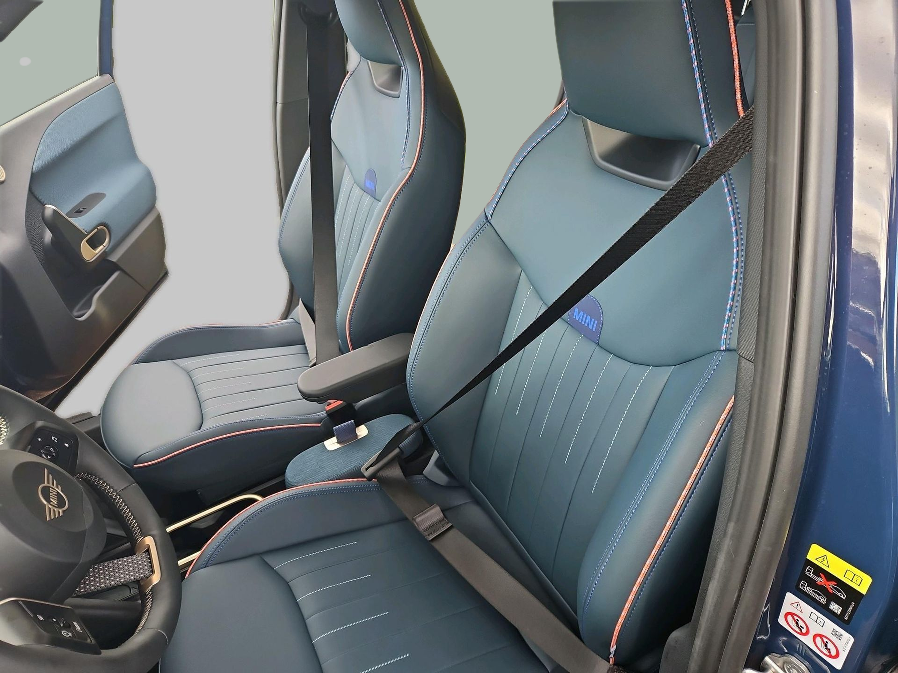 fotoG 8 del mini MINI Aceman SE 160 kW (218 CV) 218cv Elétrico de 2025 em Oeiras