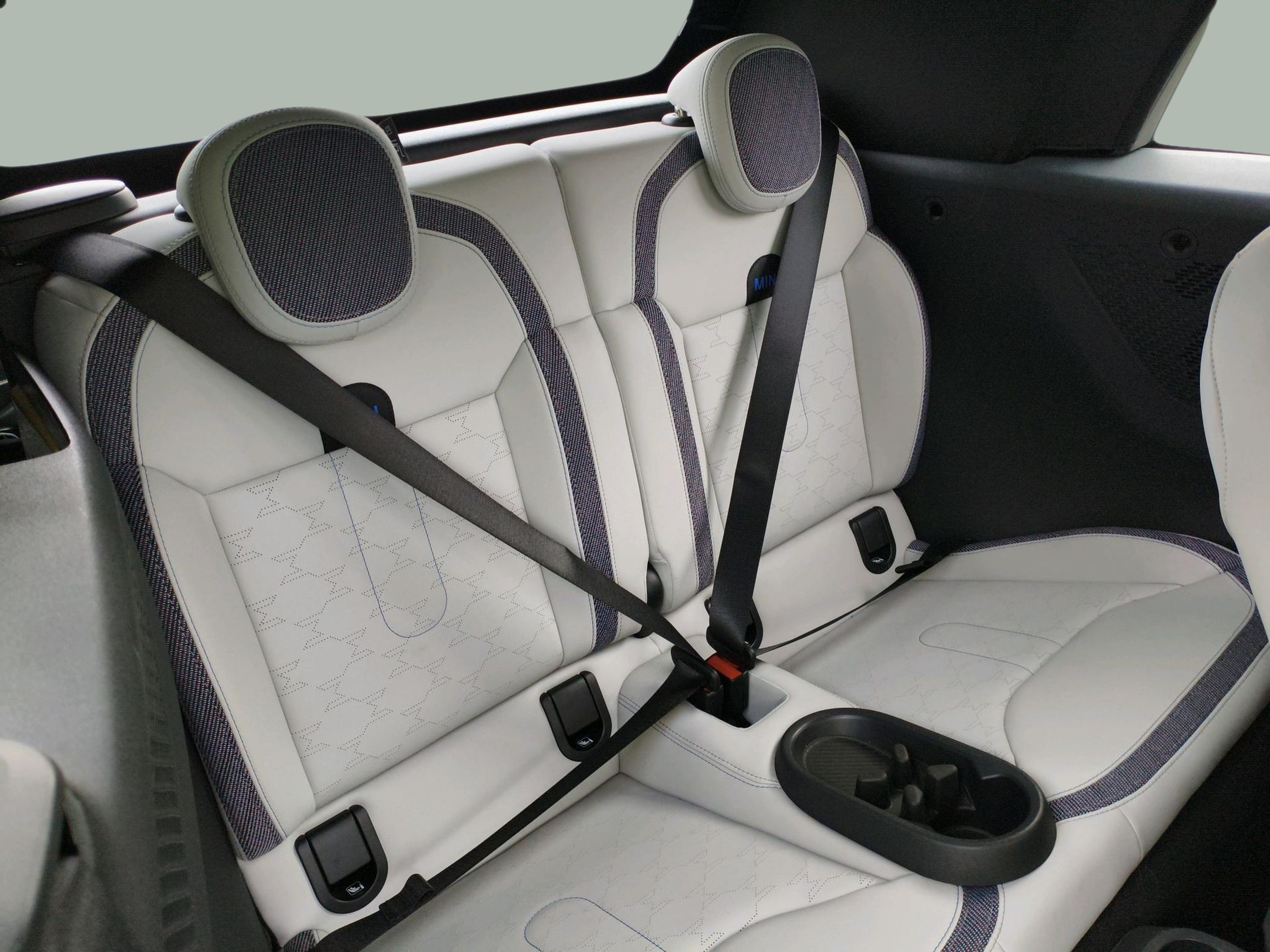 fotoG 9 del MINI MINI Cabrio Cooper S 150 kW (204 CV) 204cv Gasolina de 2025 em Oeiras