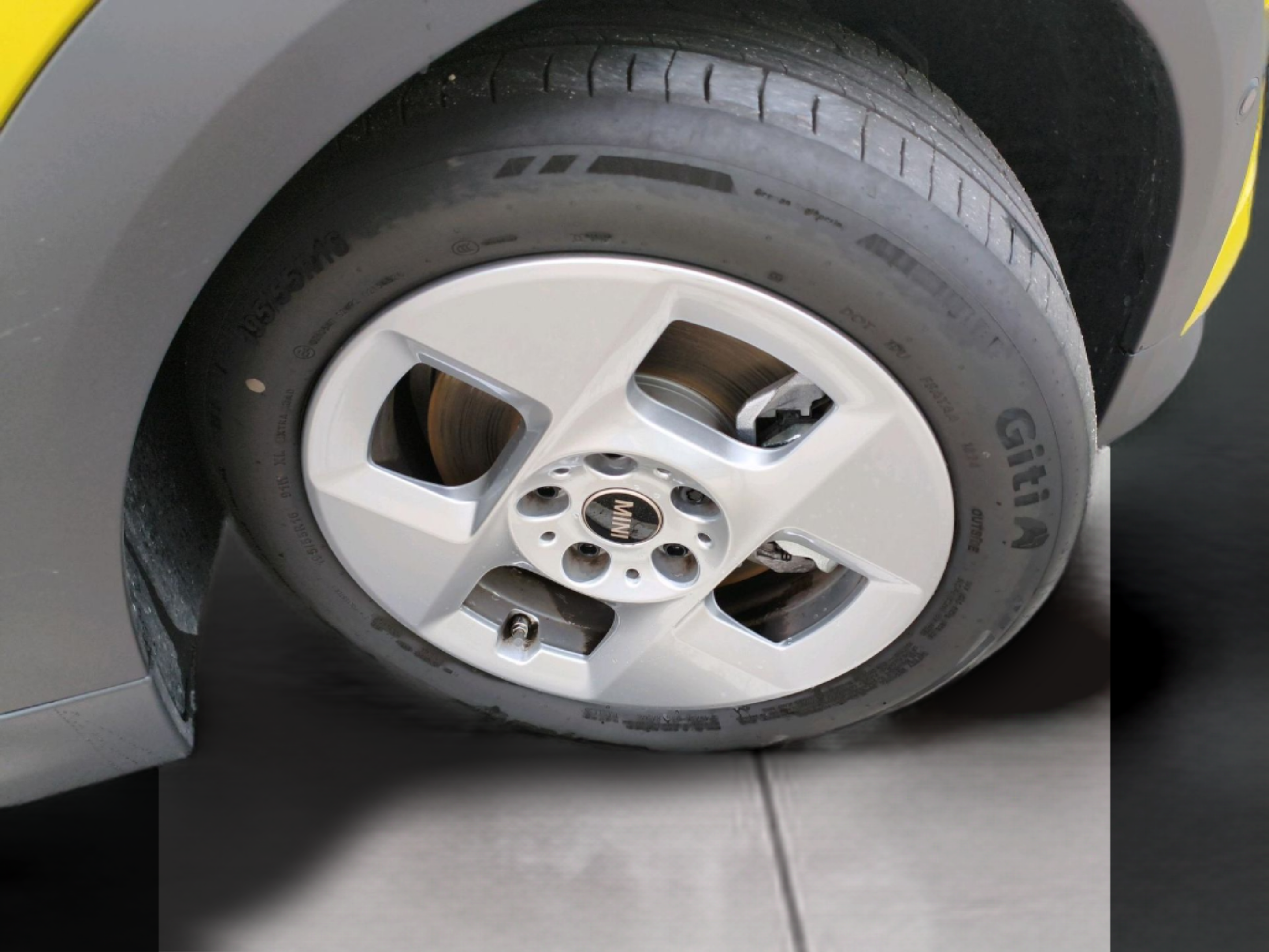 fotoG 11 del MINI MINI Cabrio Cooper S 150 kW (204 CV) 204cv Gasolina de 2025 em Oeiras