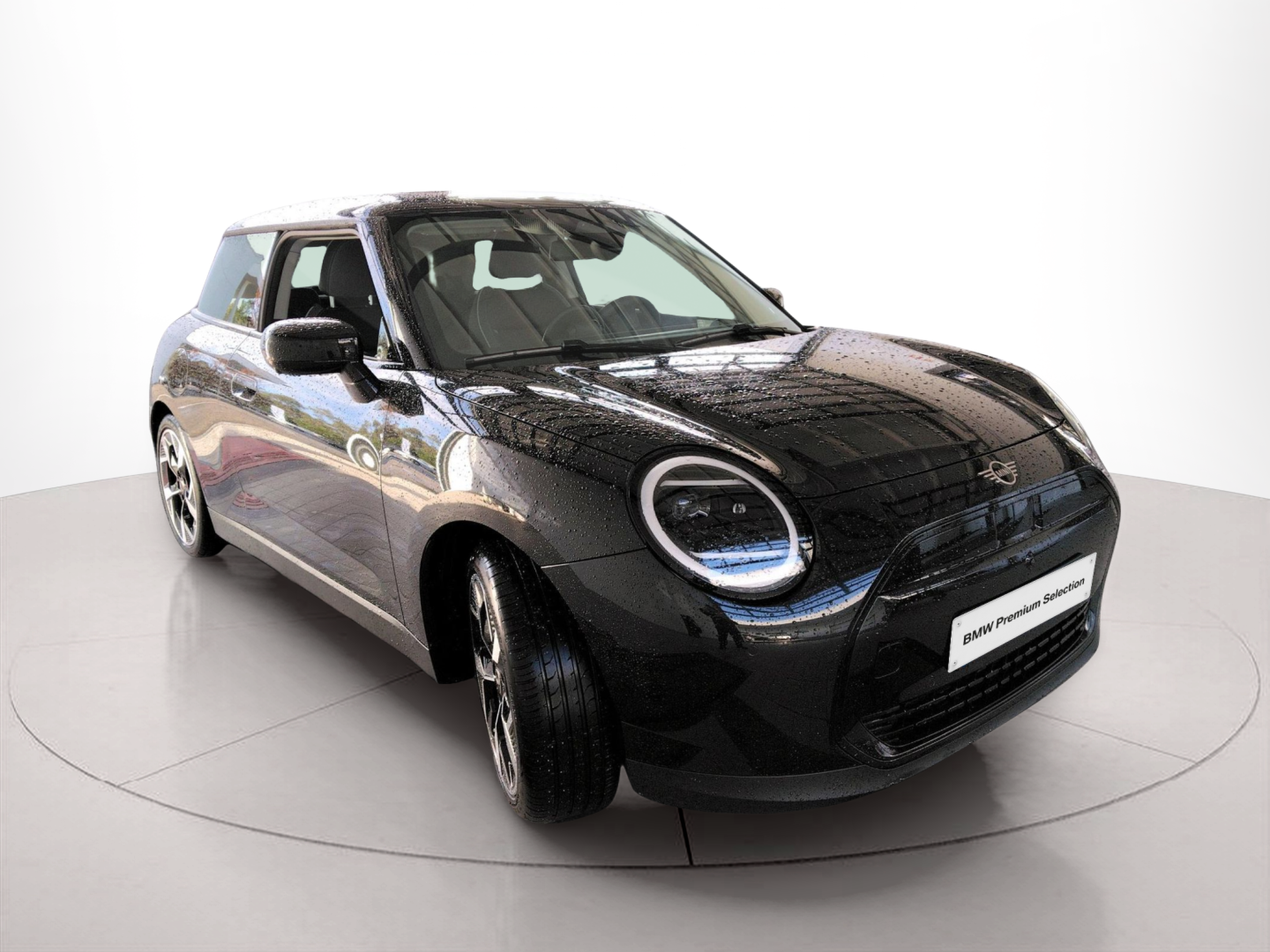 fotoG 15 del MINI MINI 3 Portas Cooper E 135 kW (184 CV) 184cv Elétrico de 2025 em Oeiras