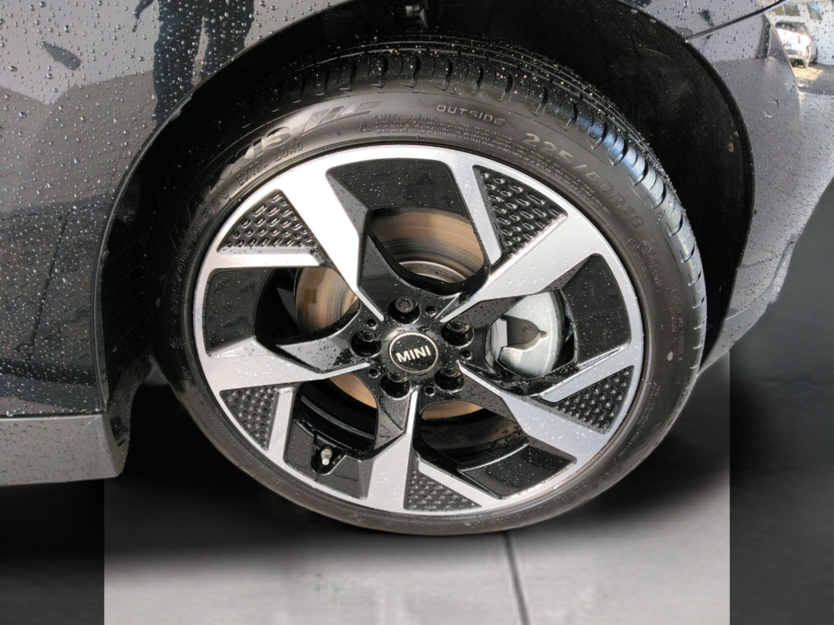 fotoG 12 del MINI MINI 3 Portas Cooper E 135 kW (184 CV) 184cv Elétrico de 2025 em Oeiras