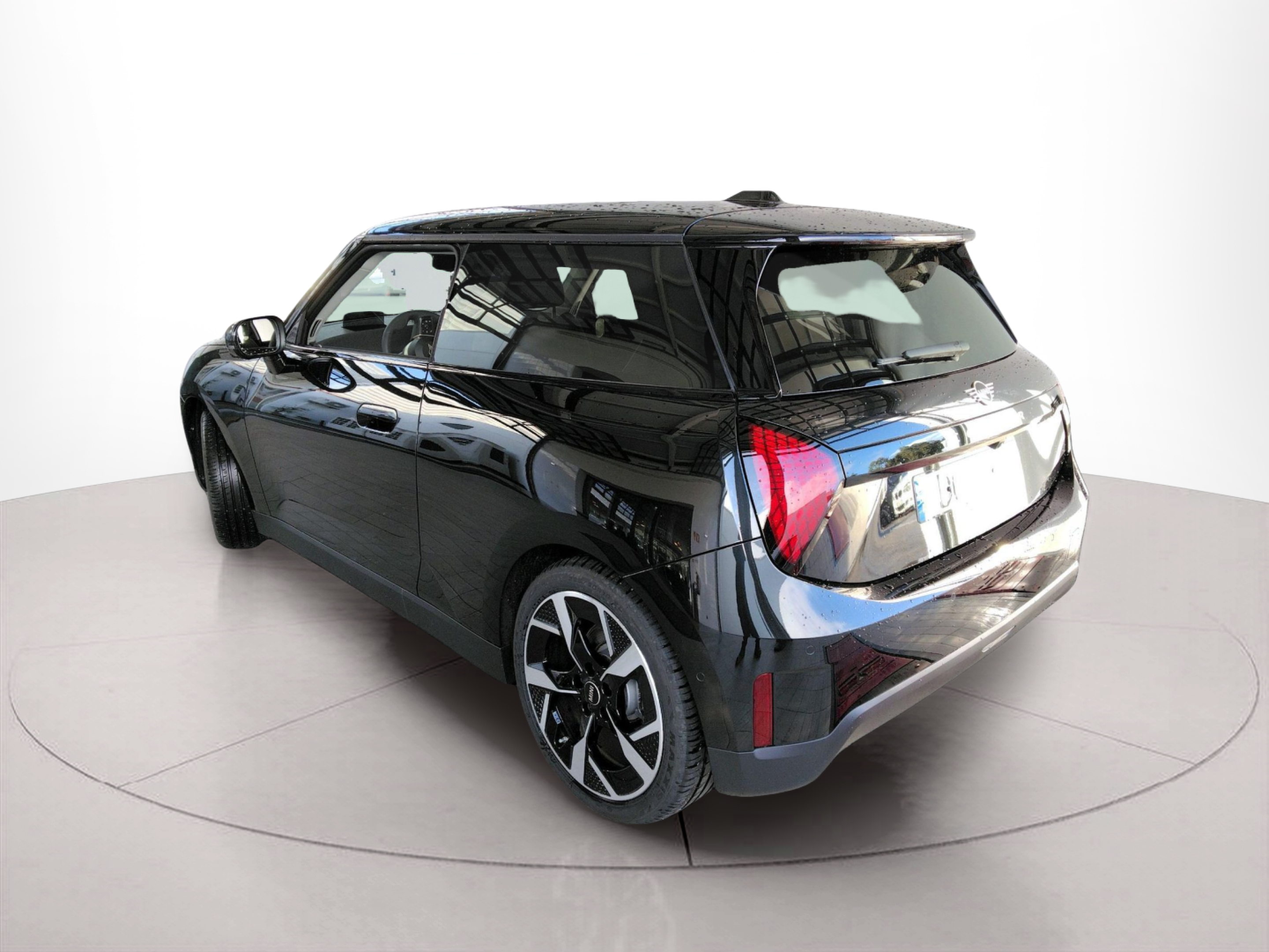 fotoG 5 del MINI MINI 3 Portas Cooper E 135 kW (184 CV) 184cv Elétrico de 2025 em Oeiras