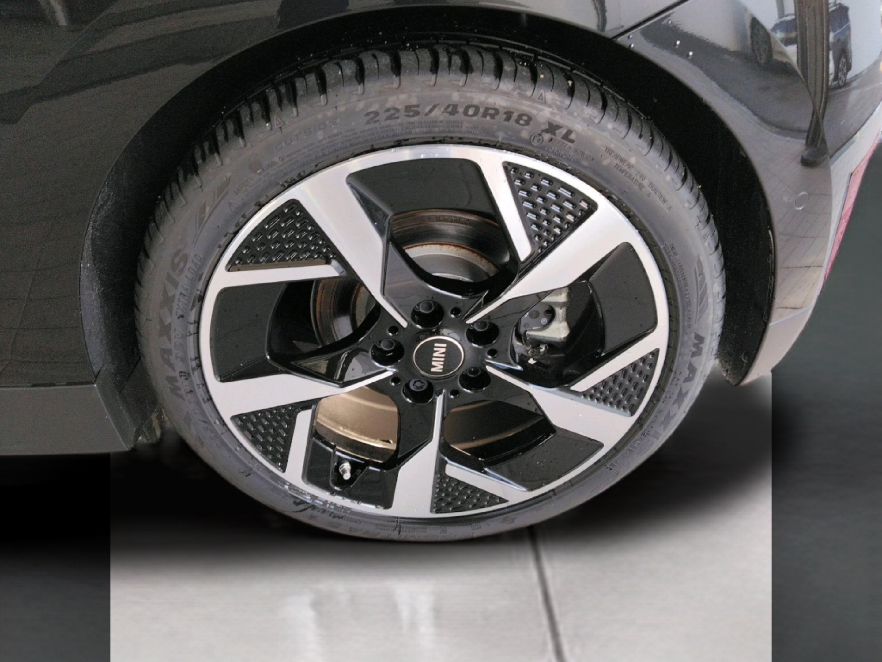 fotoG 13 del MINI MINI 3 Portas Cooper E 135 kW (184 CV) 184cv Elétrico de 2025 em Oeiras