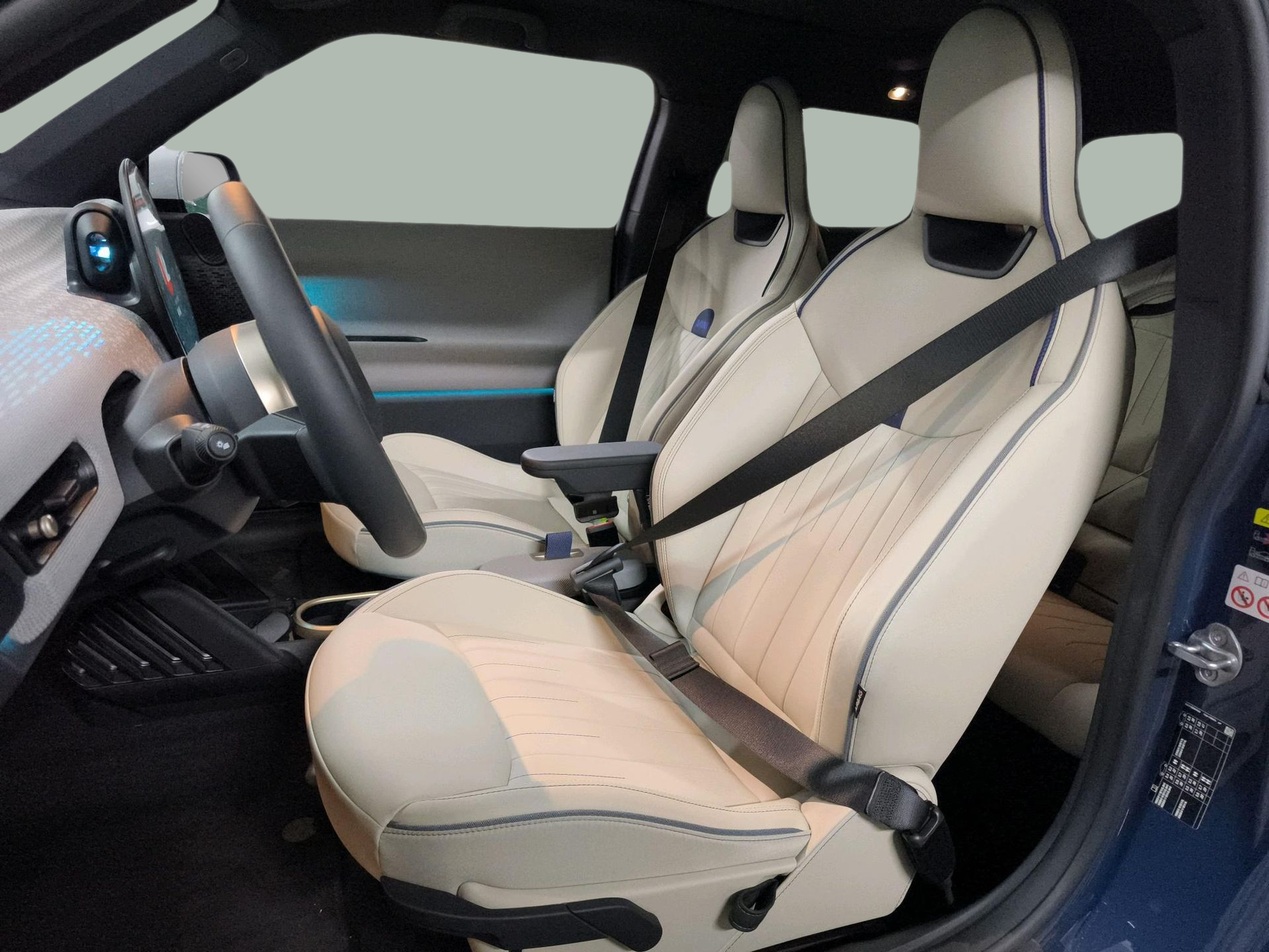 fotoG 8 del MINI MINI 3 Portas Cooper S E 160 kW (218 CV) 218cv Elétrico de 2025 em Oeiras