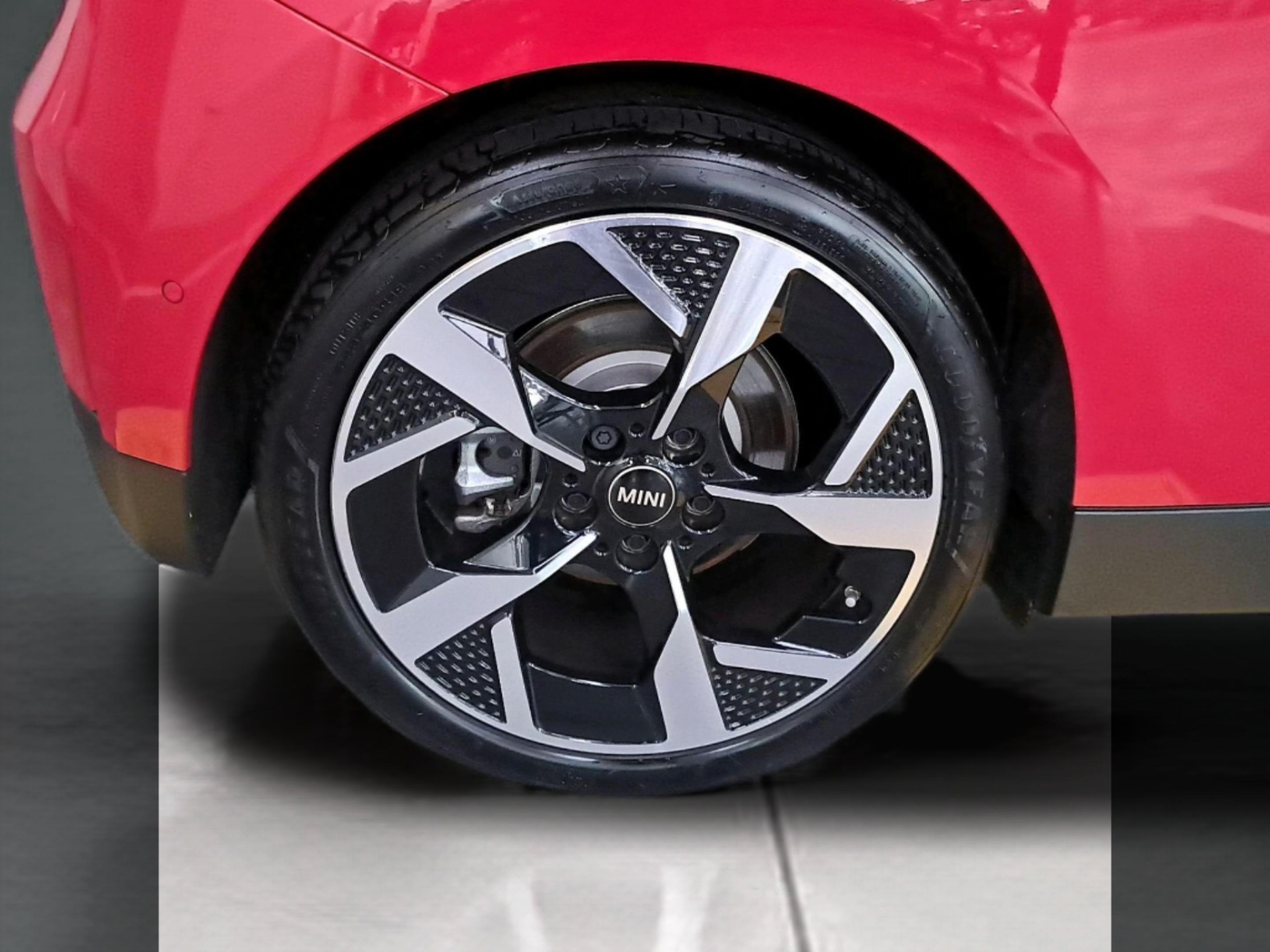 fotoG 13 del MINI MINI 3 Portas Cooper S E 160 kW (218 CV) 218cv Elétrico de 2025 em Oeiras