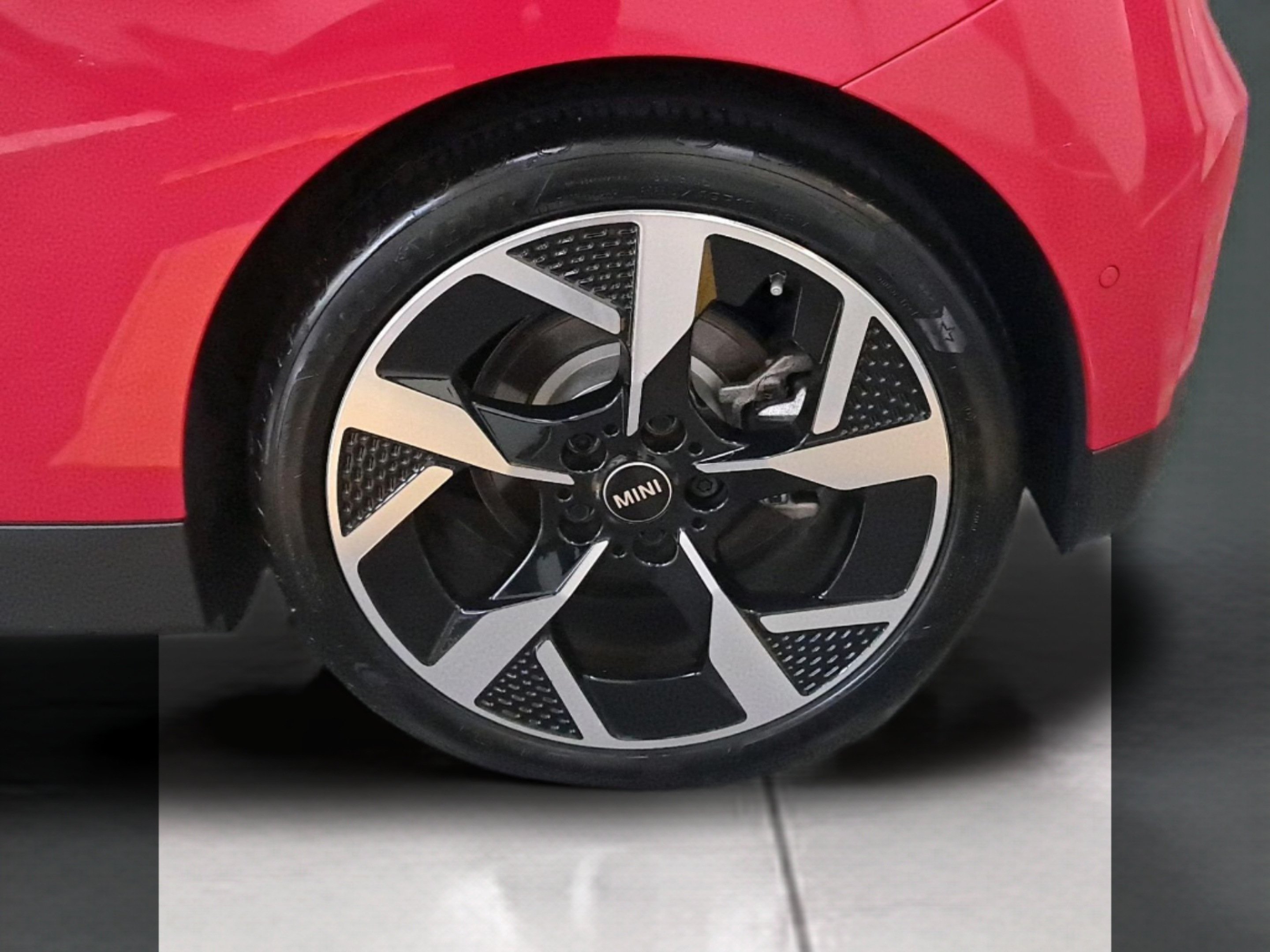 fotoG 12 del MINI MINI 3 Portas Cooper S E 160 kW (218 CV) 218cv Elétrico de 2025 em Oeiras