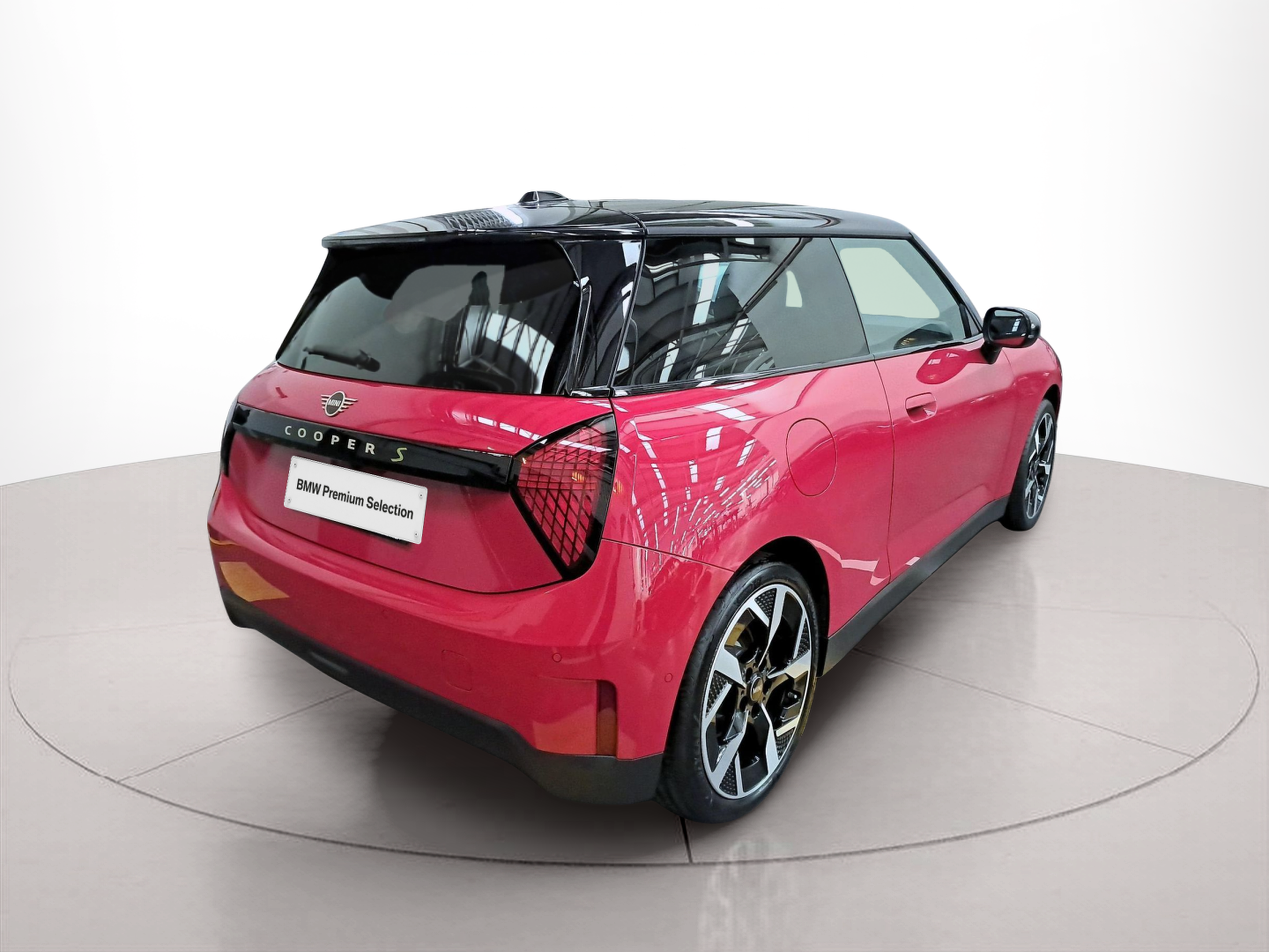 fotoG 4 del MINI MINI 3 Portas Cooper S E 160 kW (218 CV) 218cv Elétrico de 2025 em Oeiras