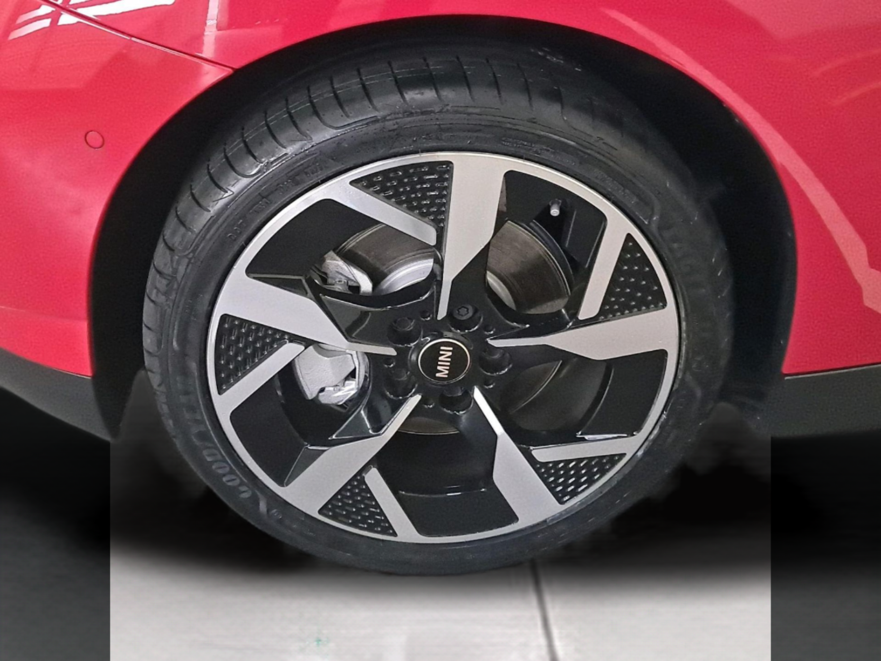 fotoG 14 del MINI MINI 3 Portas Cooper S E 160 kW (218 CV) 218cv Elétrico de 2025 em Oeiras