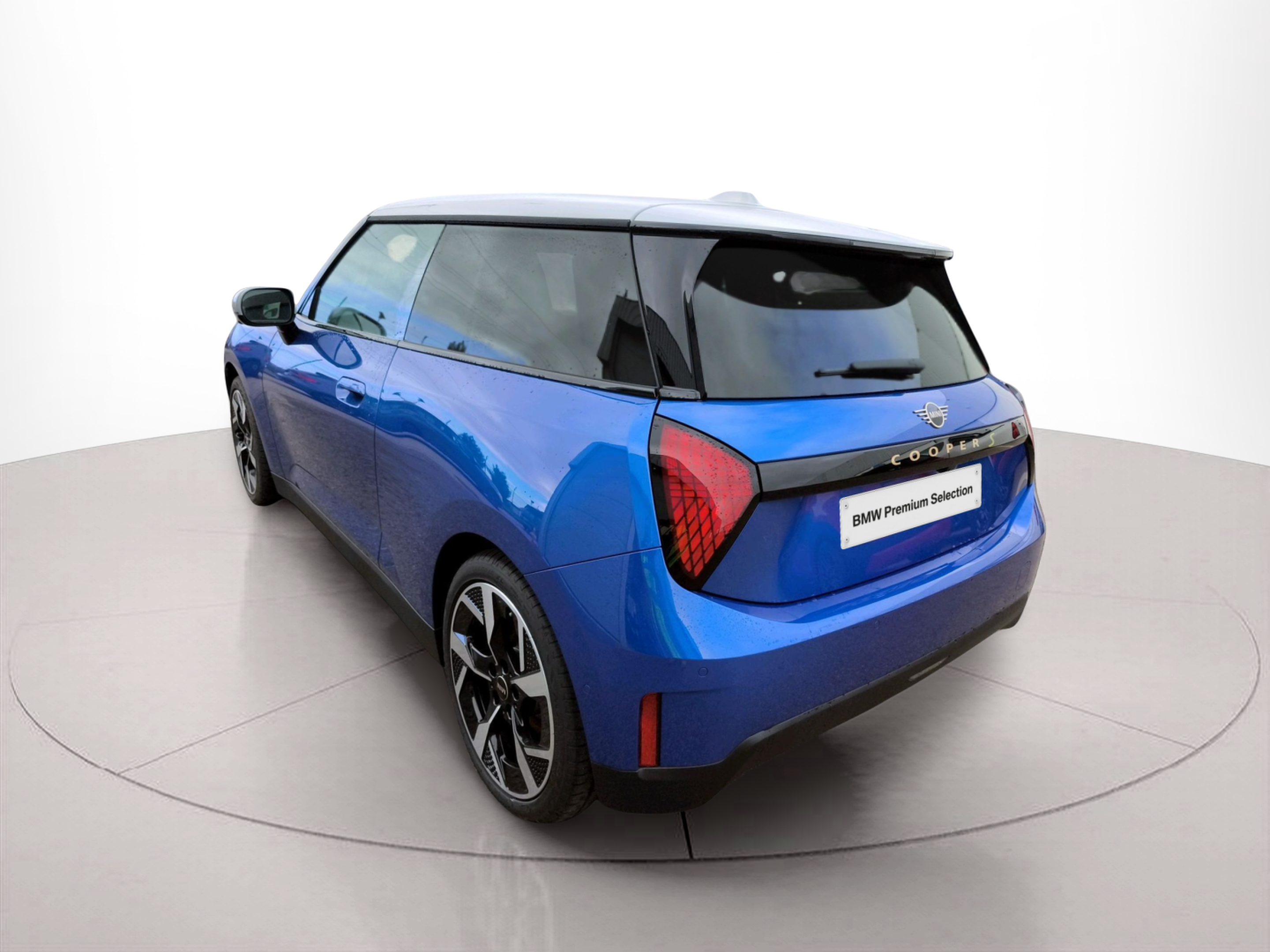 fotoG 4 del MINI MINI 3 Portas Cooper S E 160 kW (218 CV) 218cv Elétrico de 2025 em Oeiras