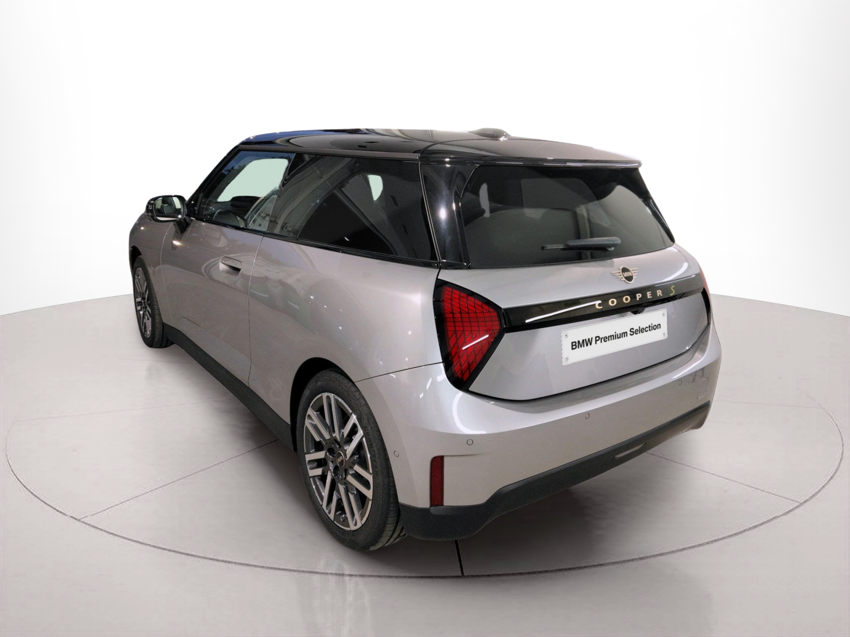 fotoG 4 del MINI MINI 3 Portas Cooper S E 160 kW (218 CV) 218cv Elétrico de 2025 em Oeiras