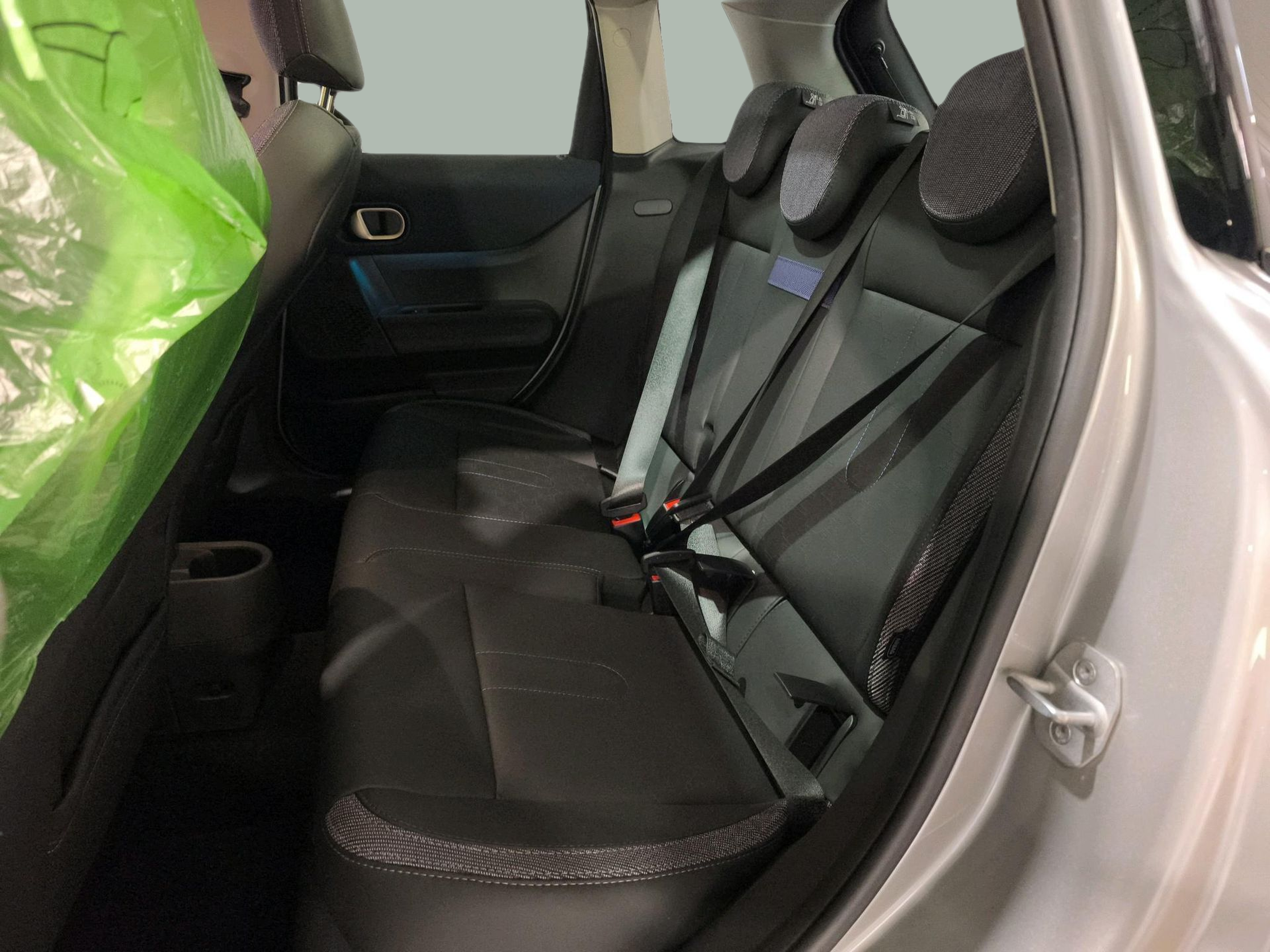 fotoG 9 del MINI MINI 5 Portas Cooper 115 kW (156 CV) 156cv Gasolina de 2025 em Oeiras