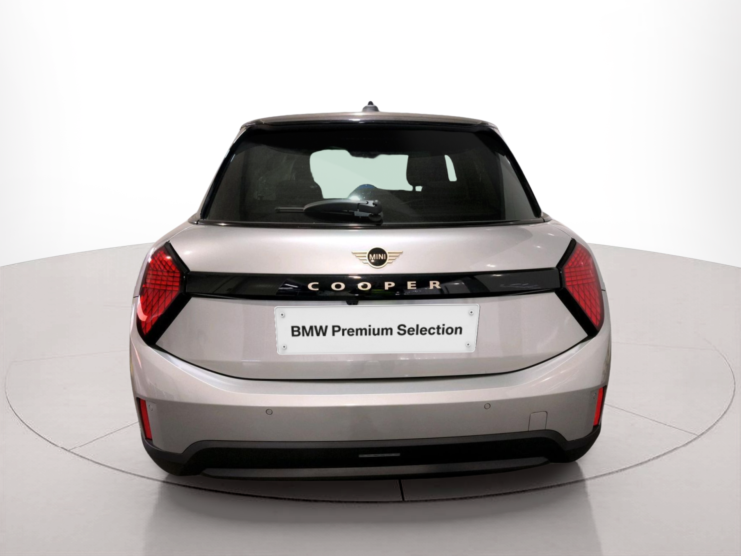 fotoG 6 del MINI MINI 5 Portas Cooper 115 kW (156 CV) 156cv Gasolina de 2025 em Oeiras