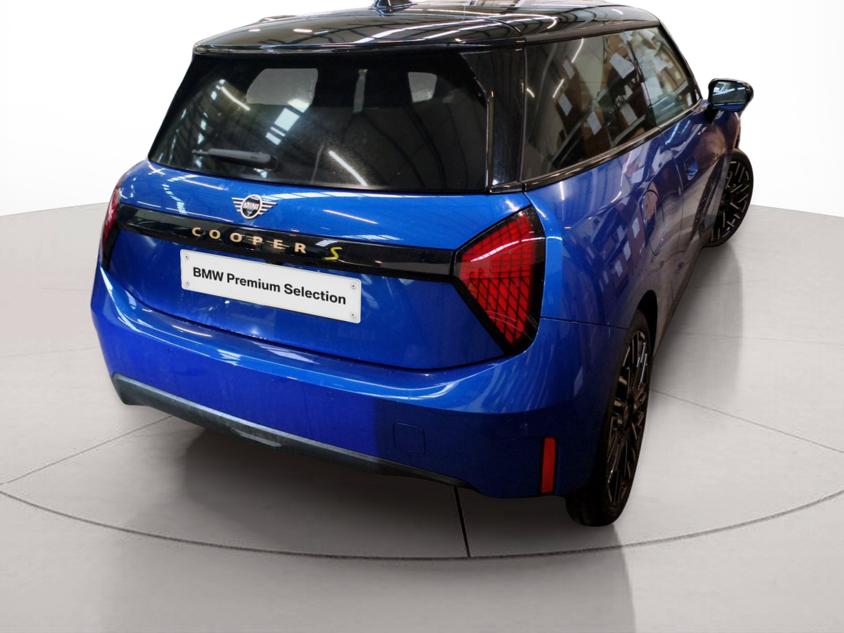 fotoG 4 del MINI MINI 3 Portas Cooper S E 160 kW (218 CV) 218cv Elétrico de 2025 em Oeiras