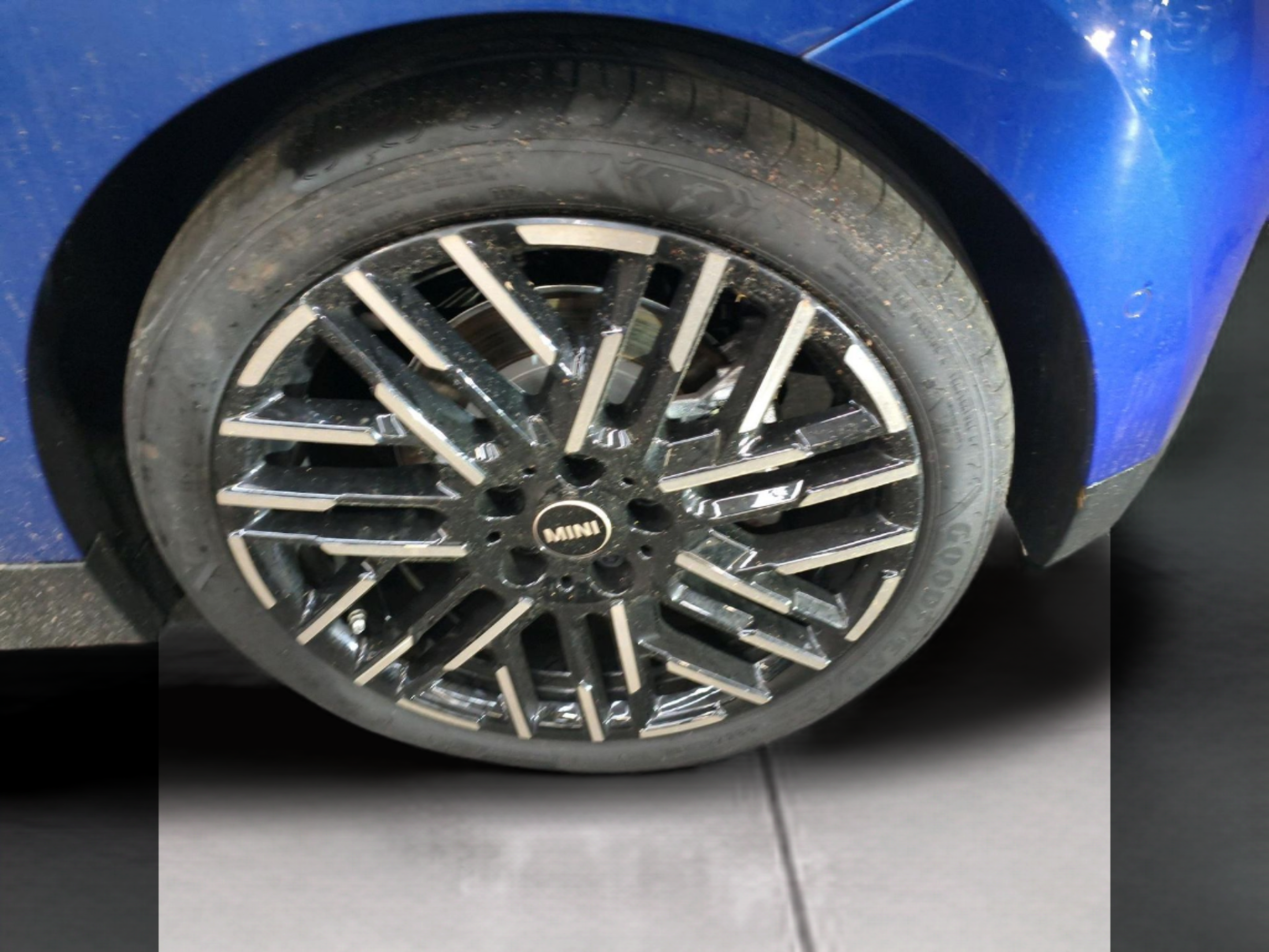 fotoG 13 del MINI MINI 3 Portas Cooper S E 160 kW (218 CV) 218cv Elétrico de 2025 em Oeiras