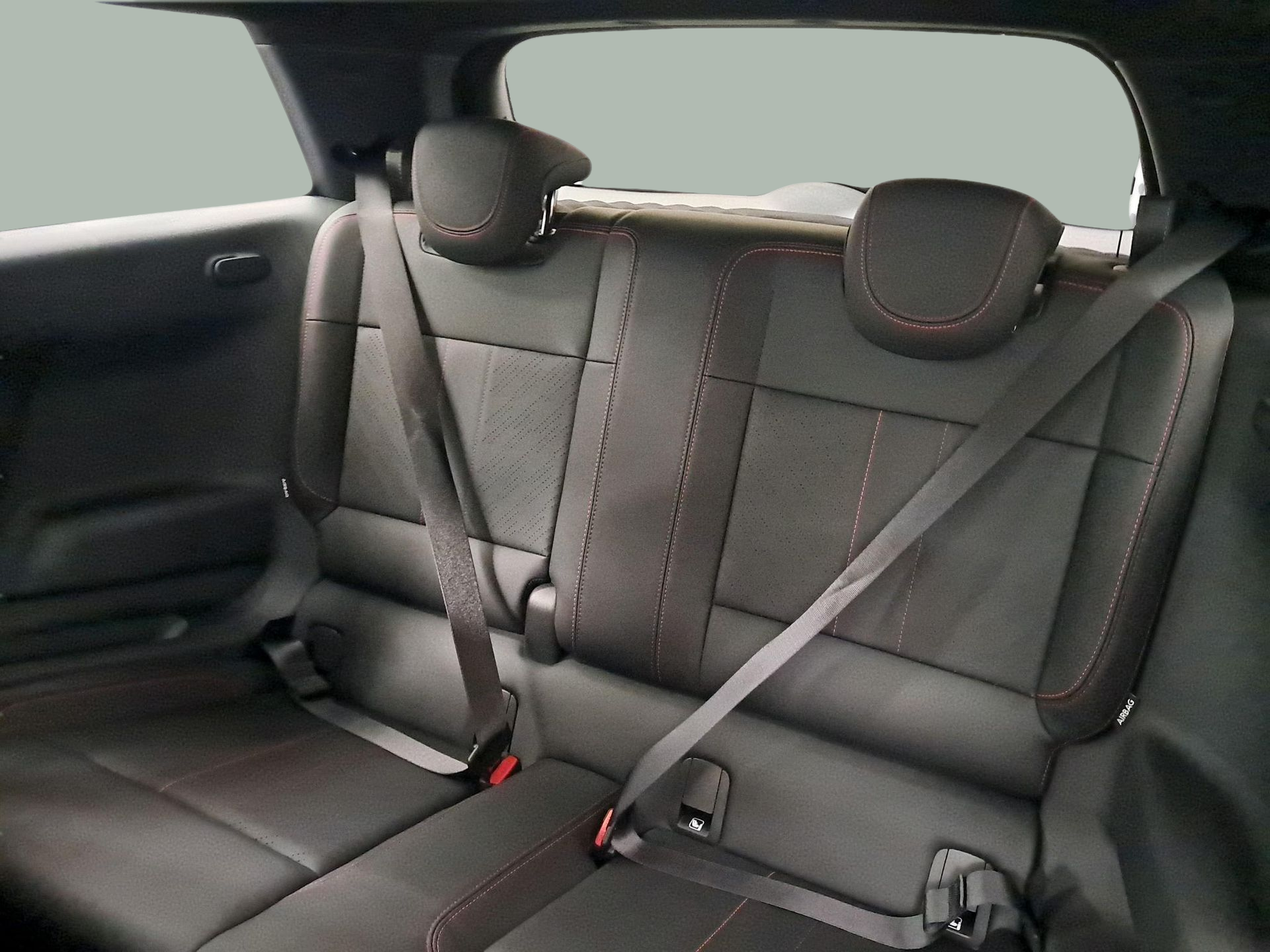 fotoG 9 del MINI MINI Cooper S E 160 kW (218 CV) 218cv Elétrico de 2025 em Oeiras