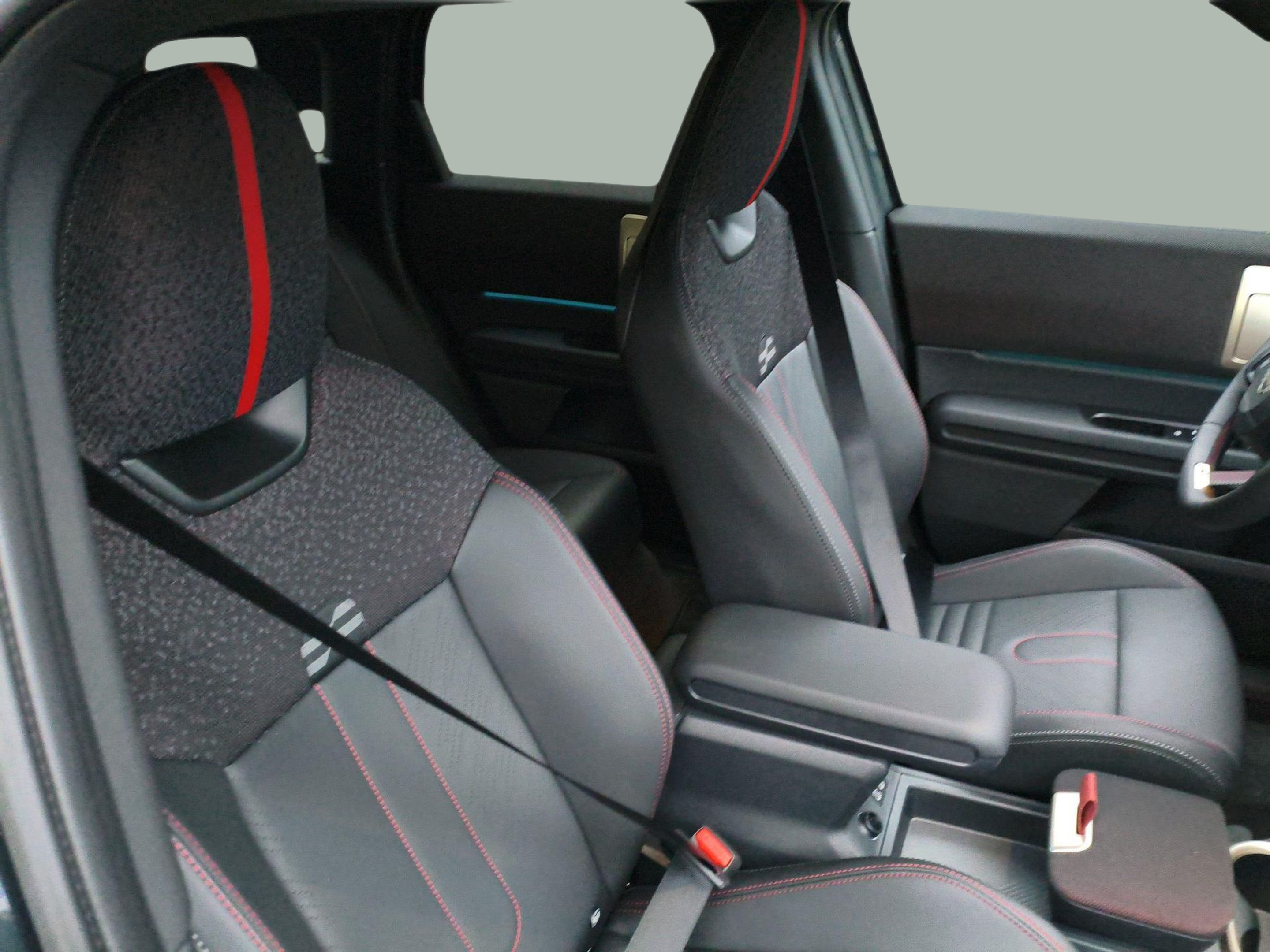 fotoG 8 del MINI MINI Countryman E 150 kW (204 CV) 204cv Elétrico de 2025 em Oeiras