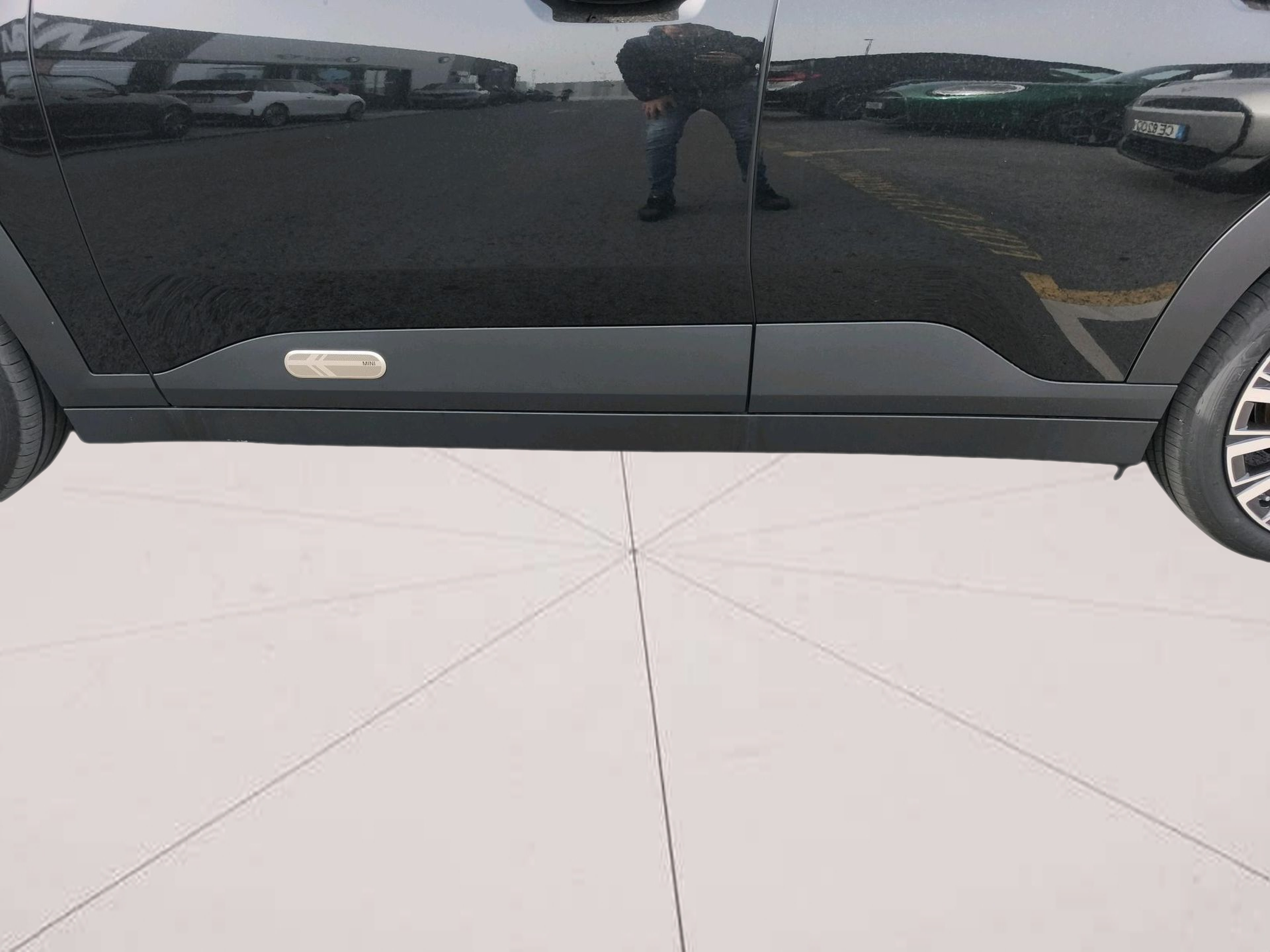 fotoG 16 del MINI Aceman SE 160 kW (218 CV) 218cv Elétrico de 2025 em Oeiras