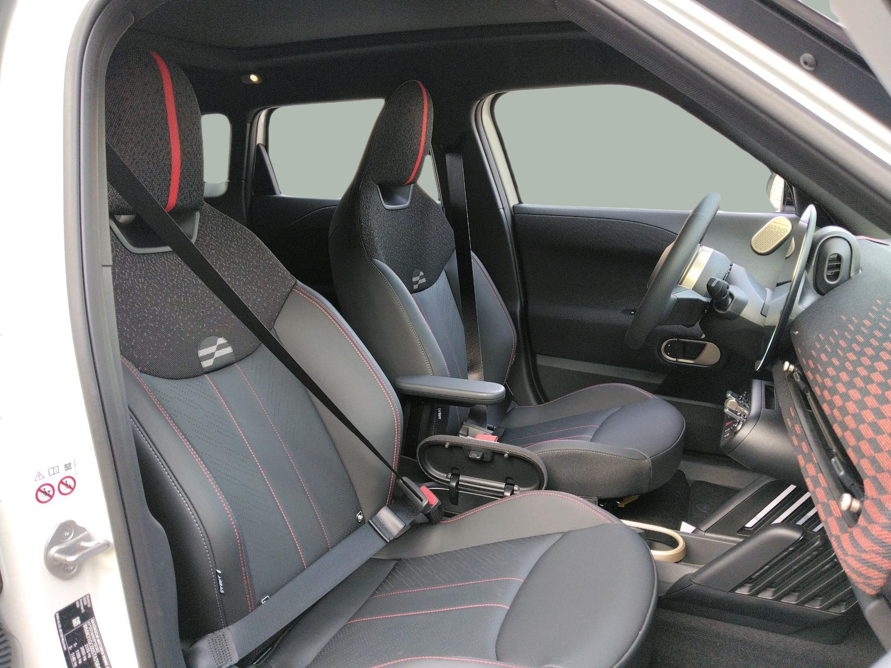 fotoG 8 del MINI Aceman E 135 Kw (184 CV) 184cv Elétrico de 2025 em Oeiras