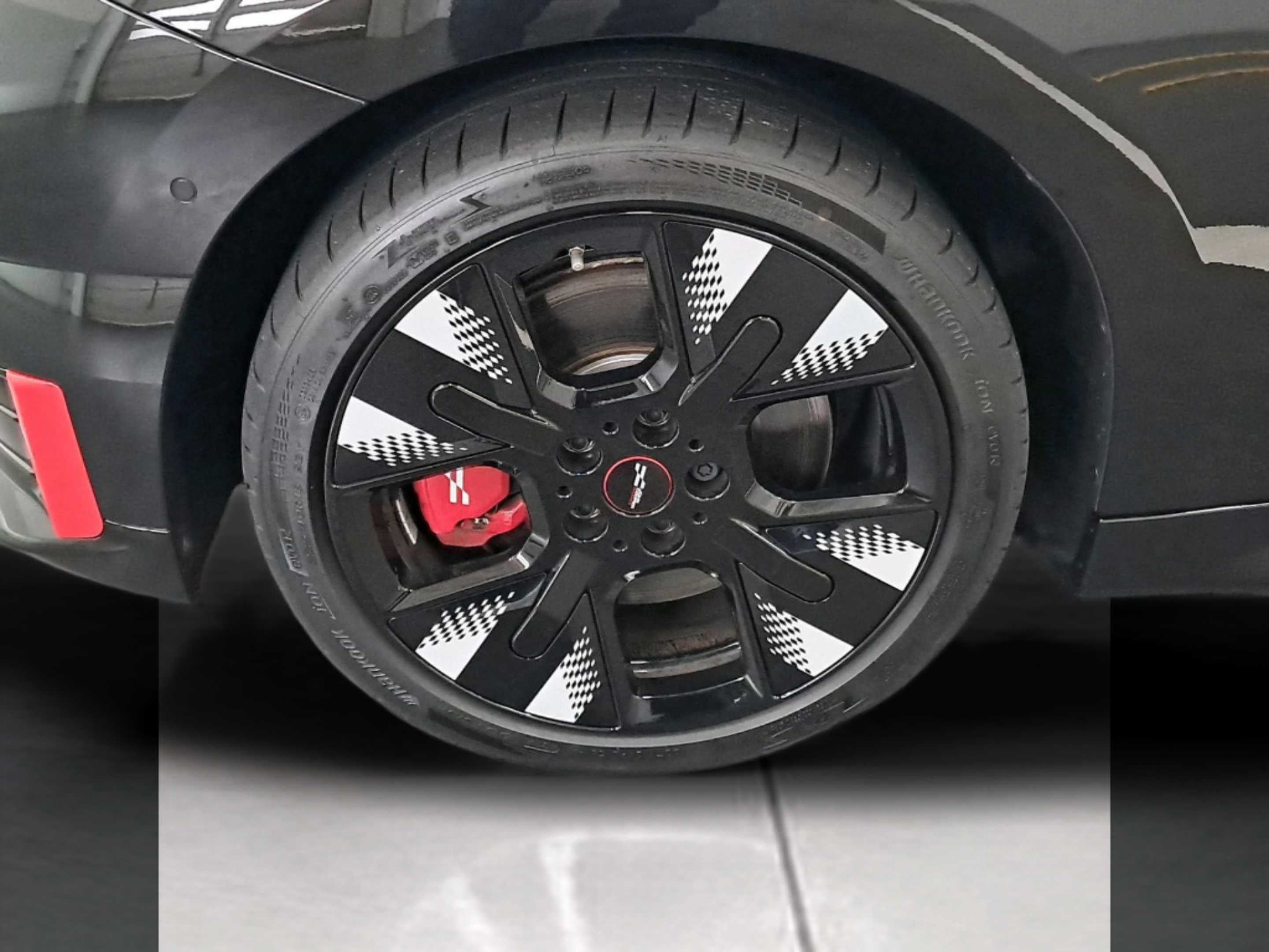 fotoG 11 del MINI MINI Cooper John Cooper Works E 190 kW (258 CV) 258cv Elétrico de 2025 em Oeiras