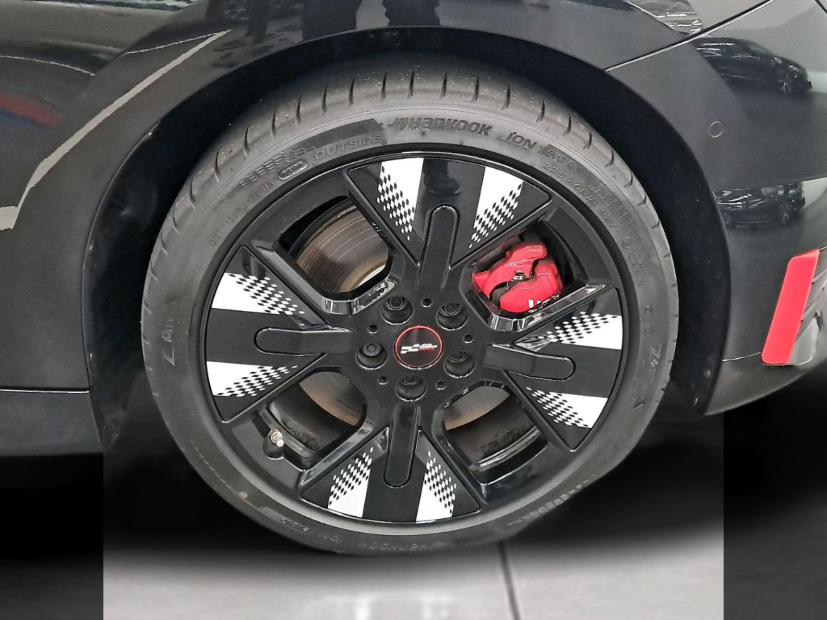 fotoG 12 del MINI MINI Cooper John Cooper Works E 190 kW (258 CV) 258cv Elétrico de 2025 em Oeiras