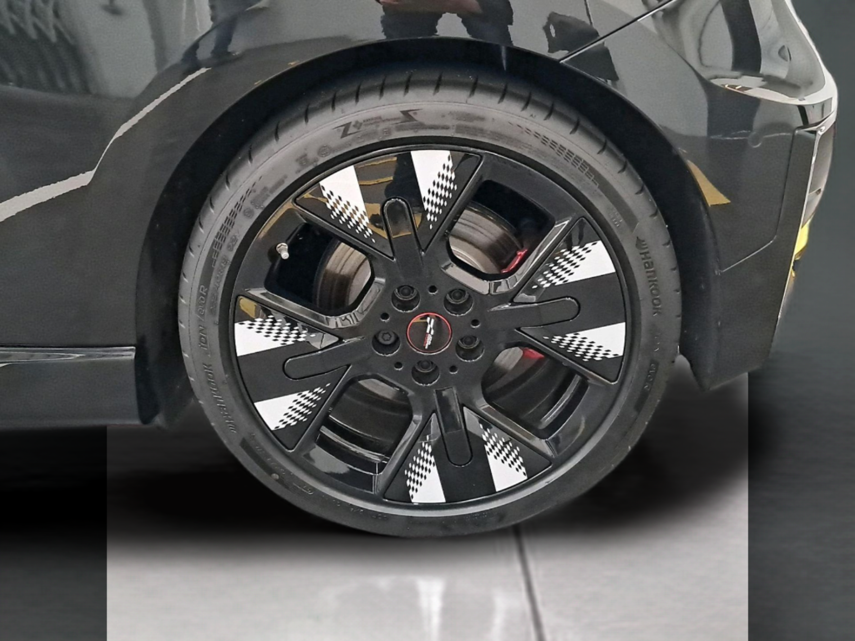 fotoG 13 del MINI MINI Cooper John Cooper Works E 190 kW (258 CV) 258cv Elétrico de 2025 em Oeiras