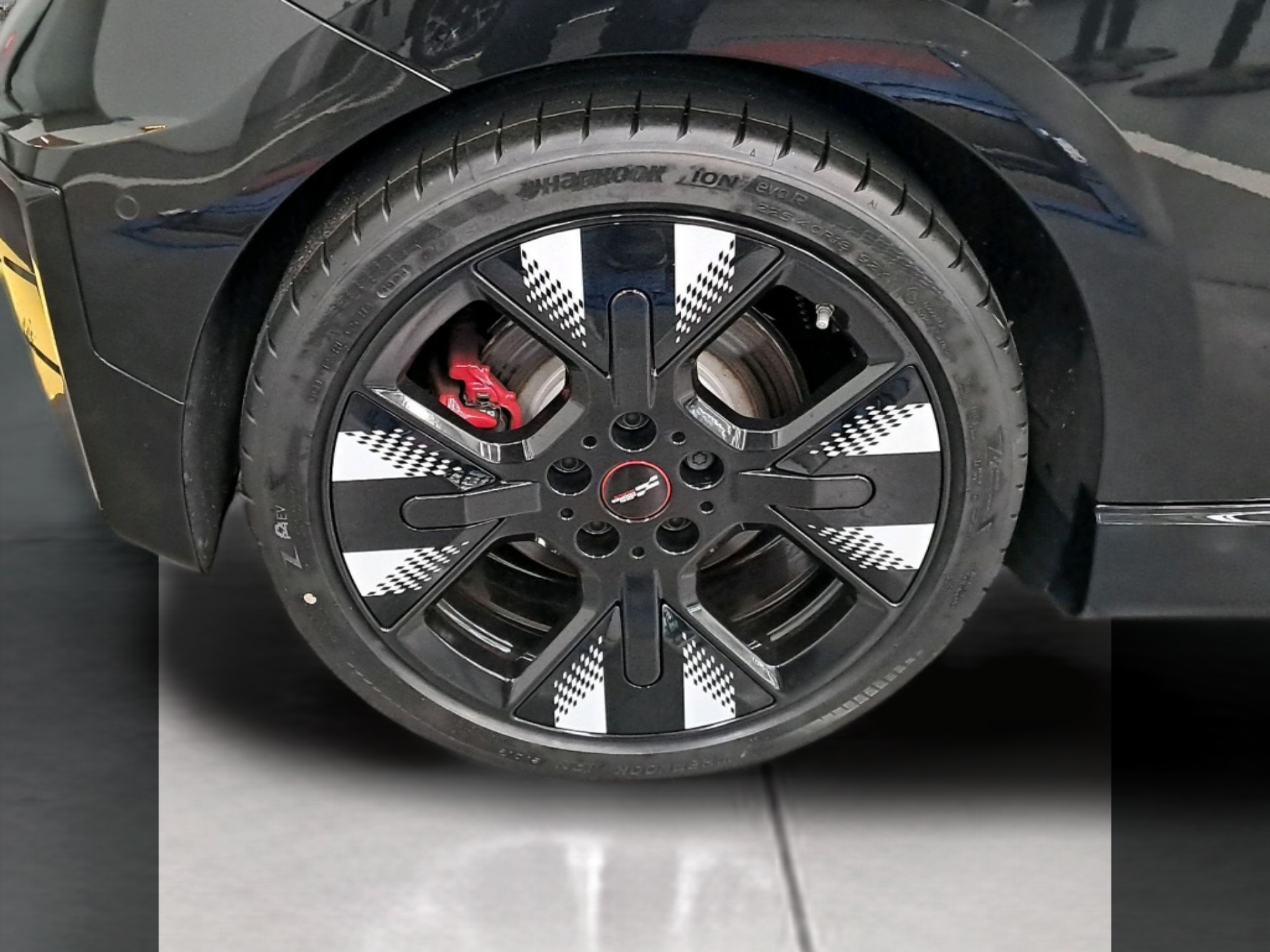 fotoG 14 del MINI MINI Cooper John Cooper Works E 190 kW (258 CV) 258cv Elétrico de 2025 em Oeiras