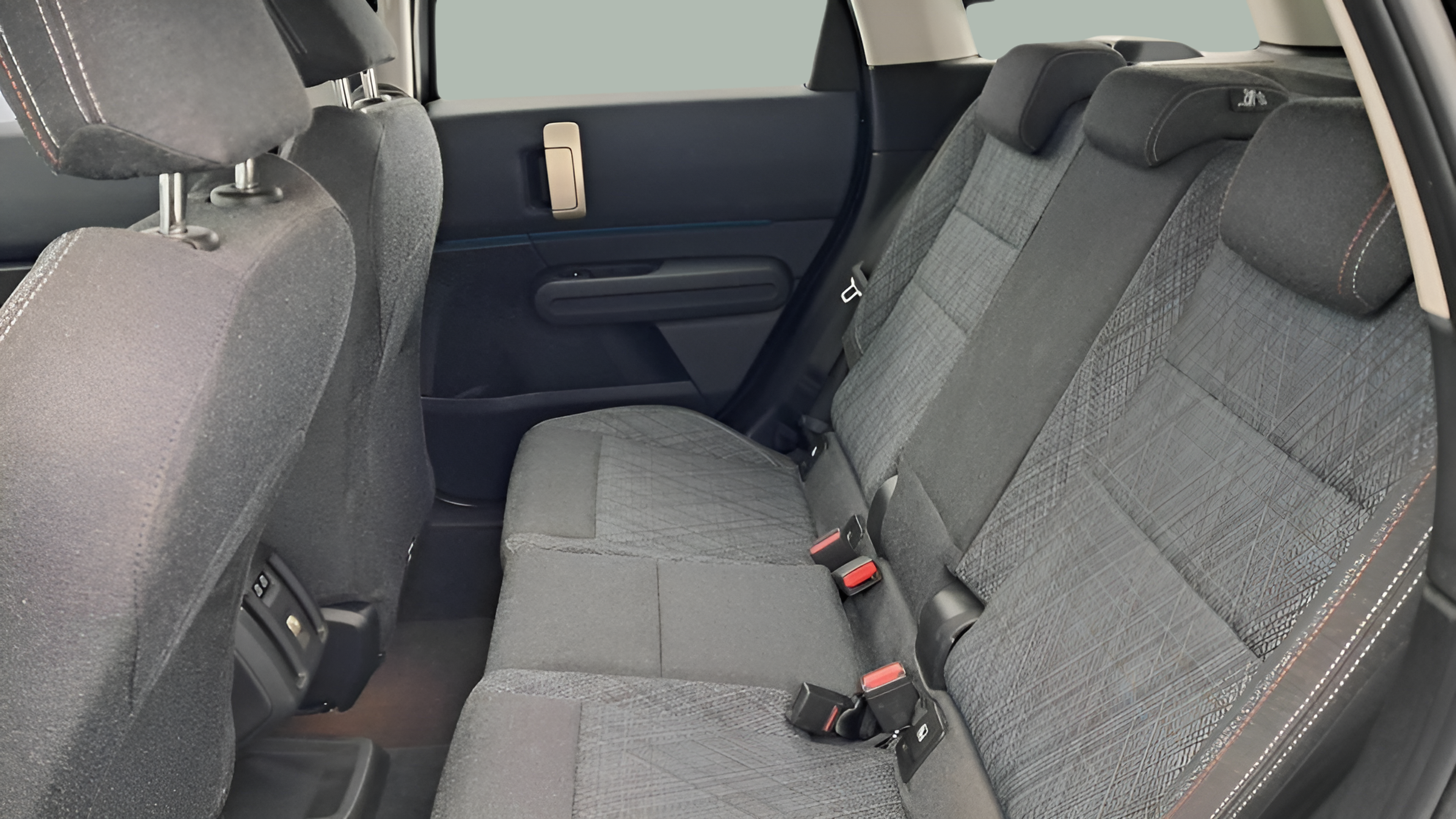 fotoG 9 del MINI MINI Countryman Cooper 125 kW (170 CV) 170cv Gasolina de 2024 em Oeiras