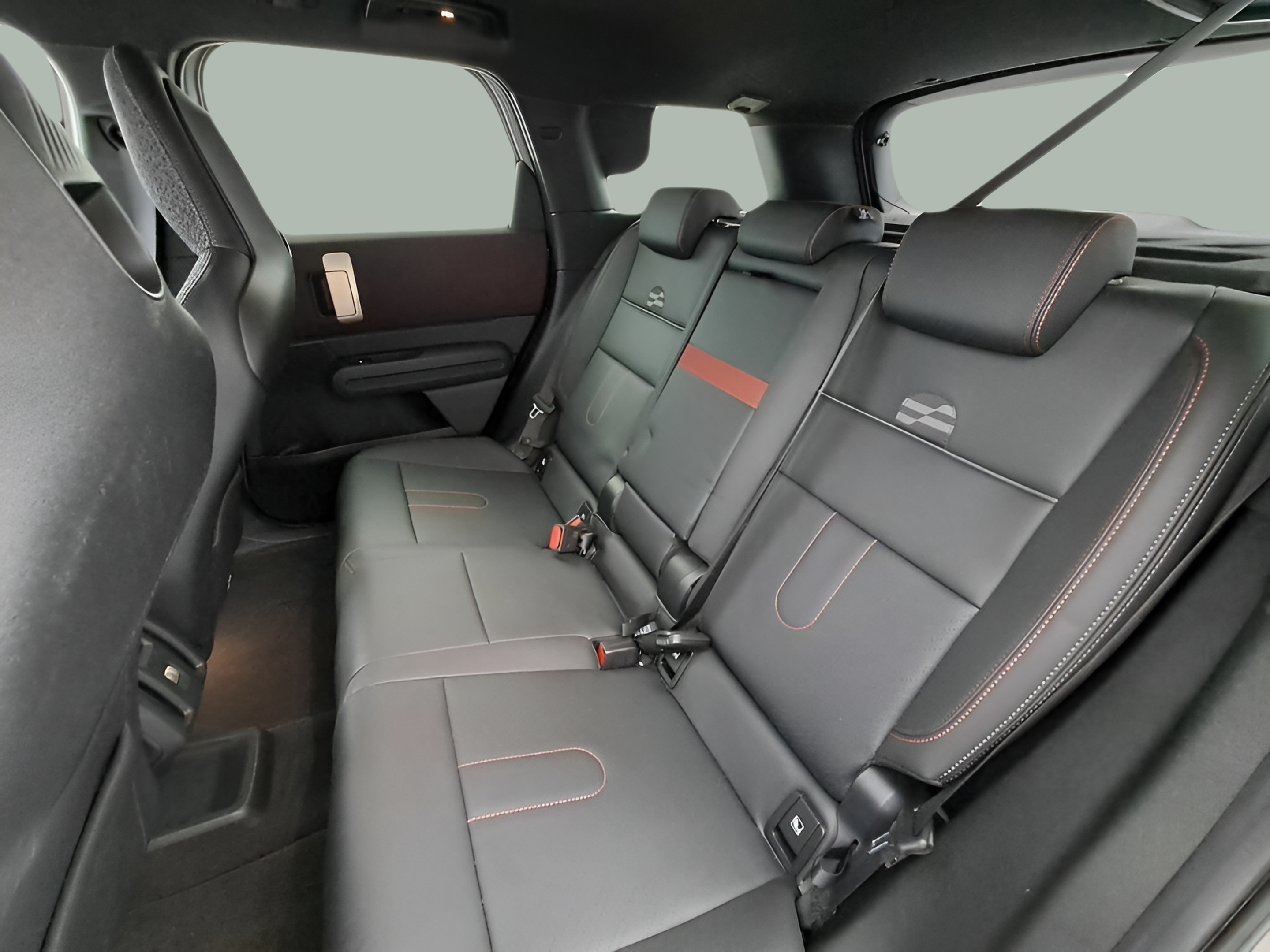 fotoG 9 del MINI MINI Countryman SE ALL4 230 kW (313 CV) 313cv Elétrico de 2024 em Oeiras