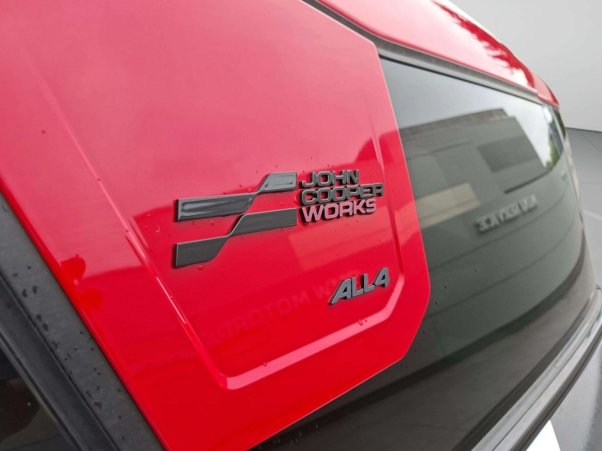 MINI MINI Countryman John Cooper Works ALL4 221 kW (301 CV)