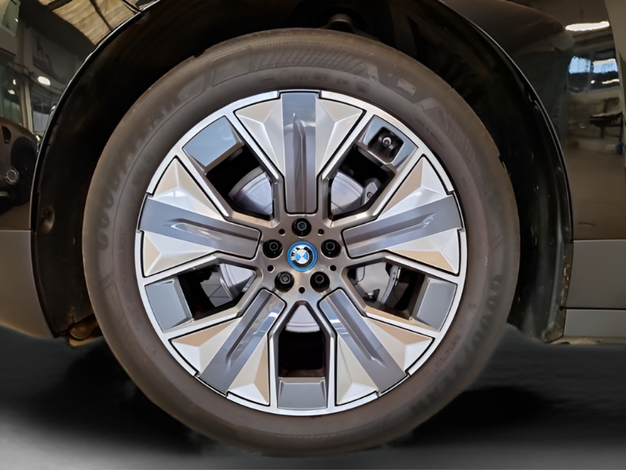 BMW iX xDrive40 240 kW (326 CV)