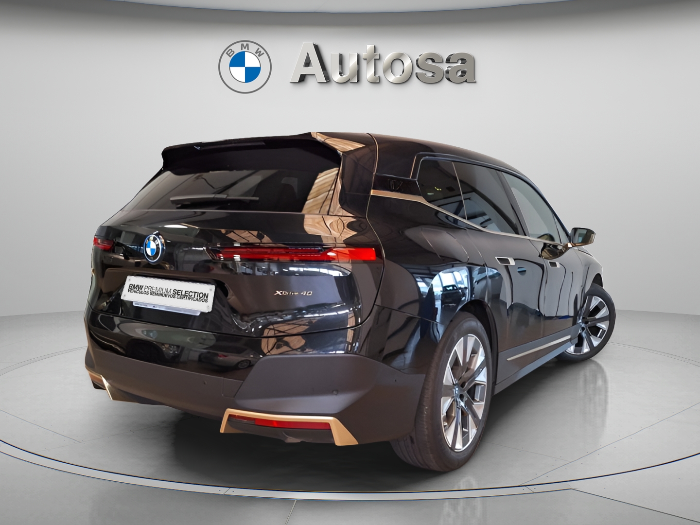 BMW iX xDrive40 240 kW (326 CV)