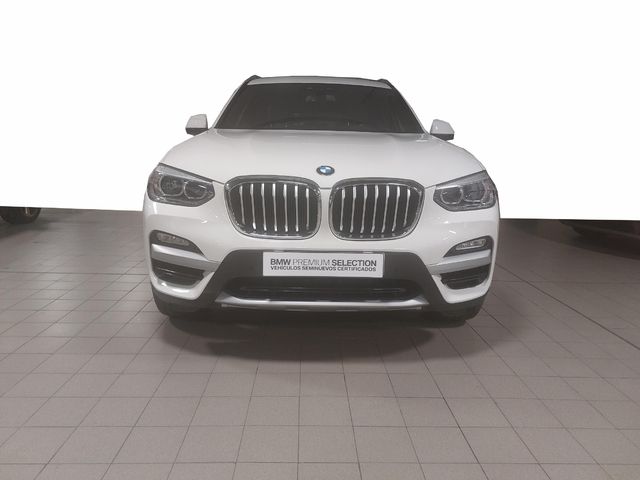 Fotos de BMW X3 xDrive20d color Blanco. Año 2019. 140KW(190CV). Diésel. En concesionario Automóviles Oviedo S.A. de Asturias